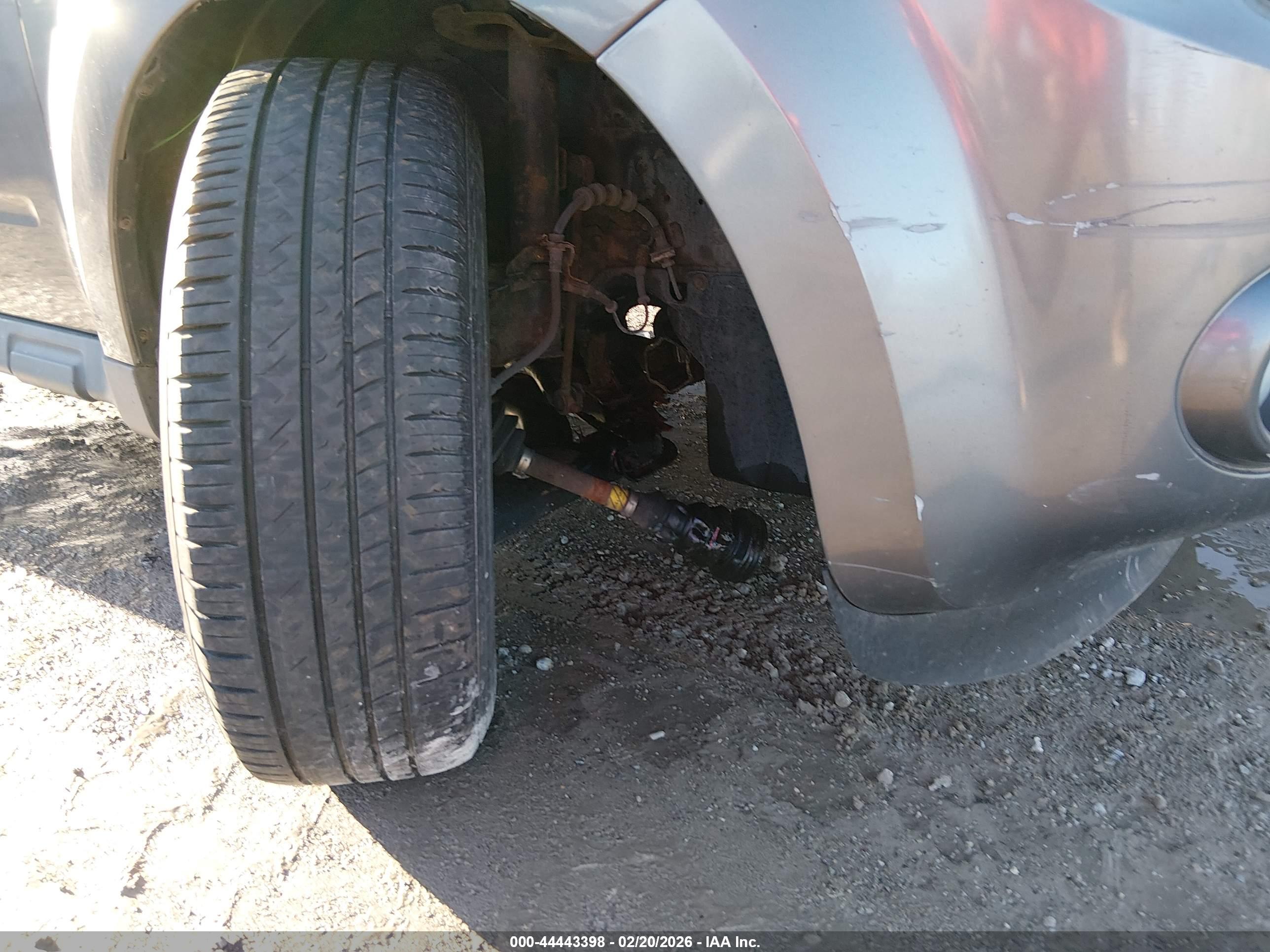 FORD ESCAPE image 6