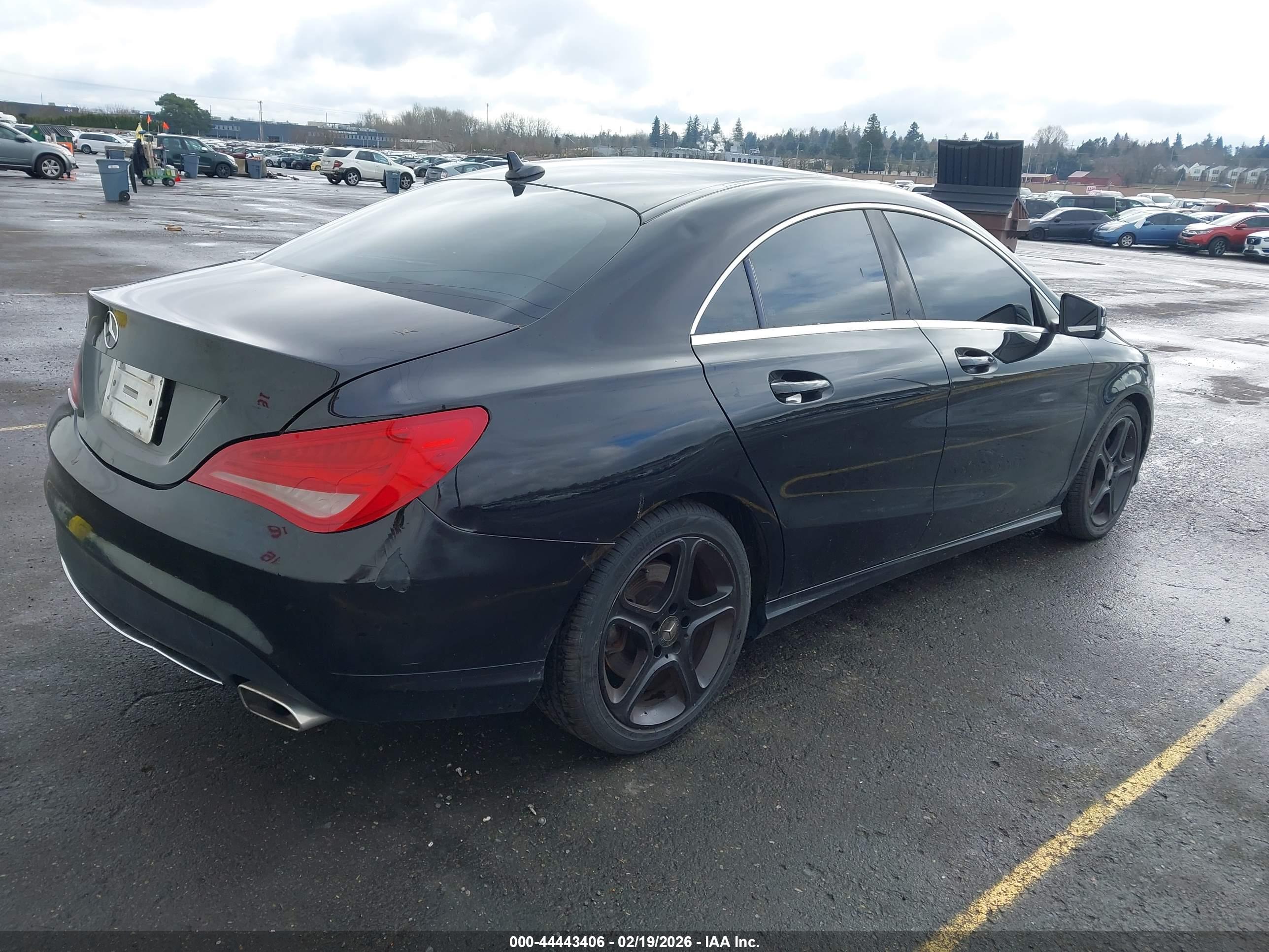 MERCEDES-BENZ CLA image 4