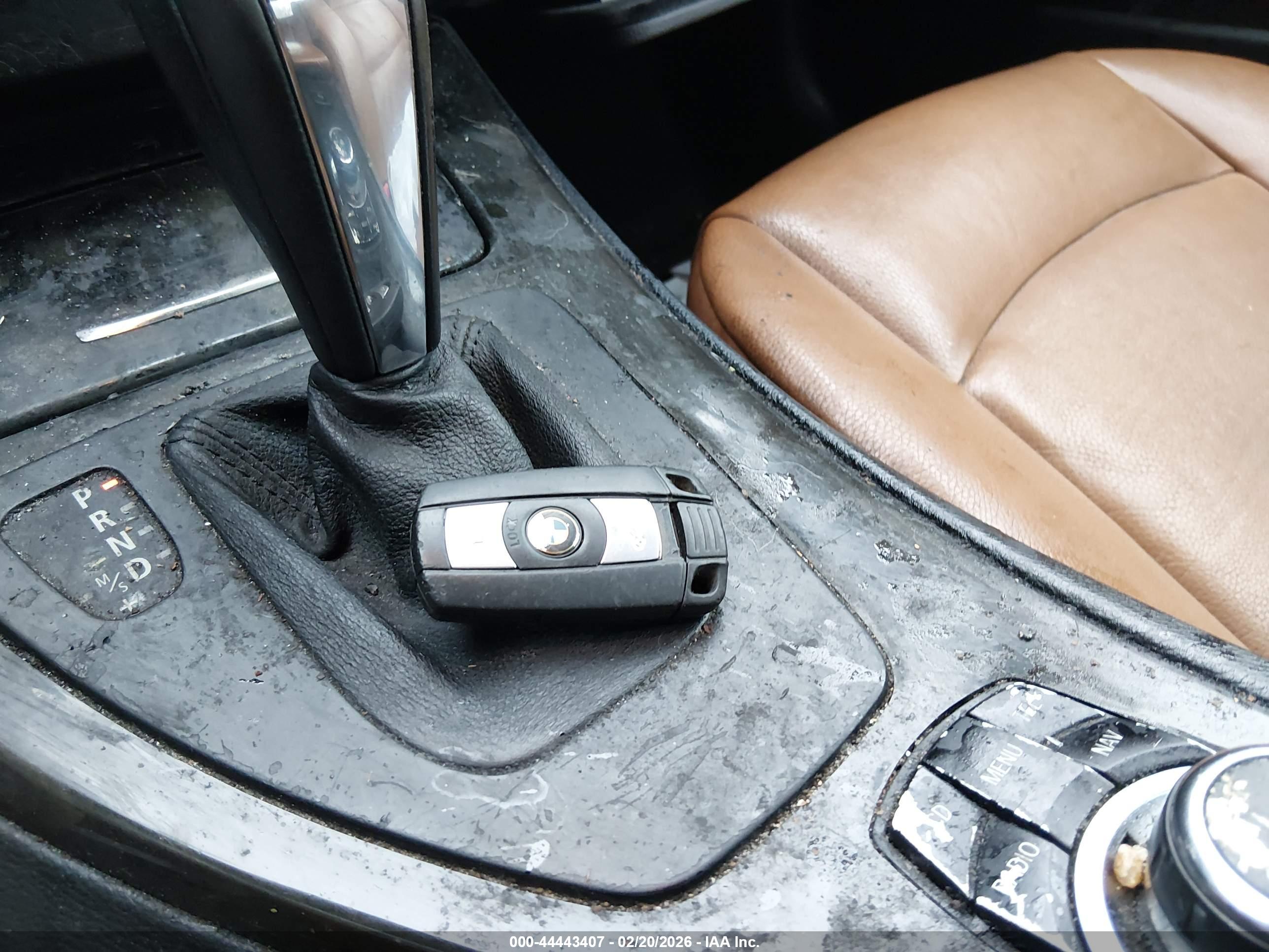 BMW 328I image 11