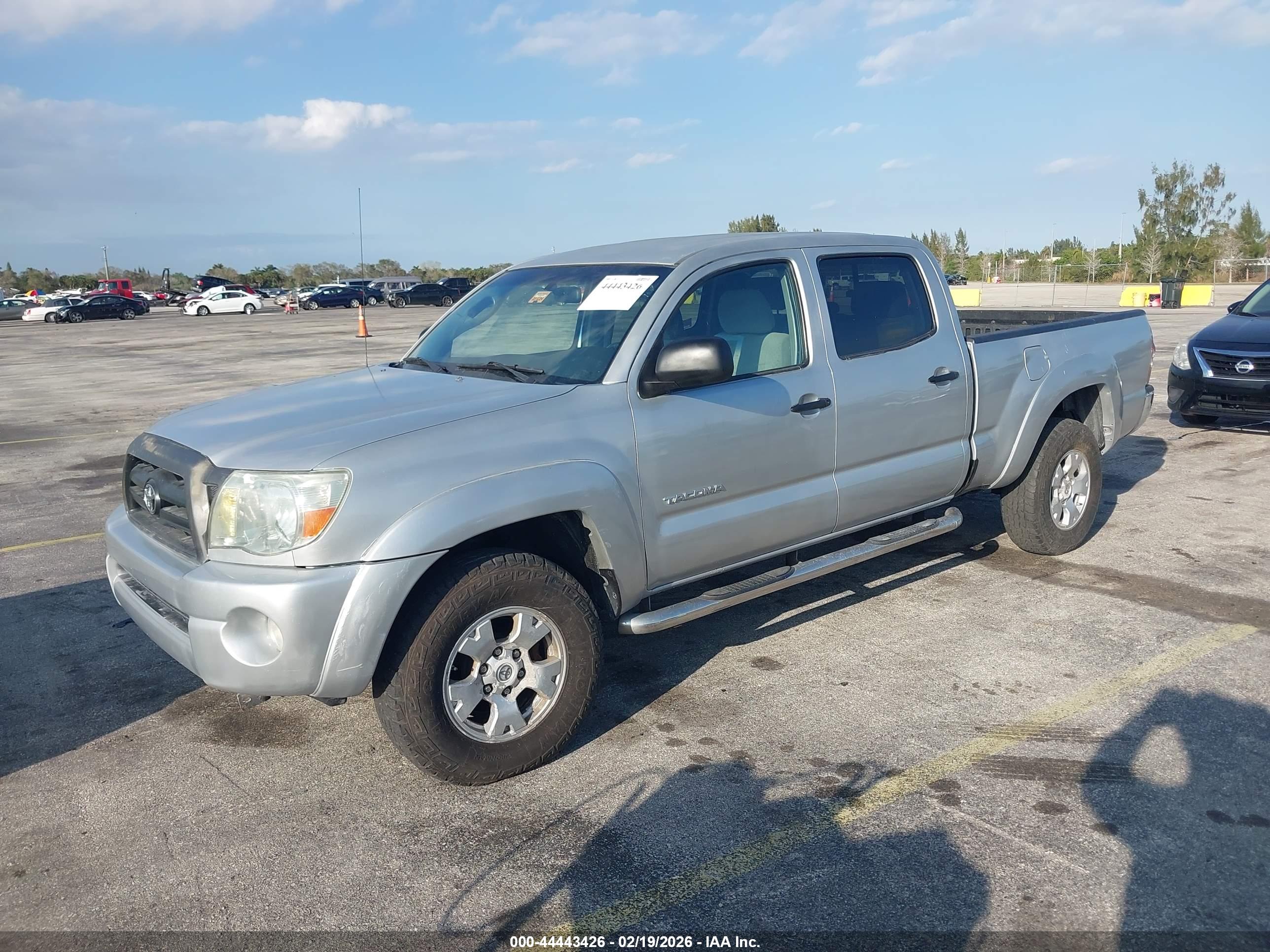 TOYOTA TACOMA image 2