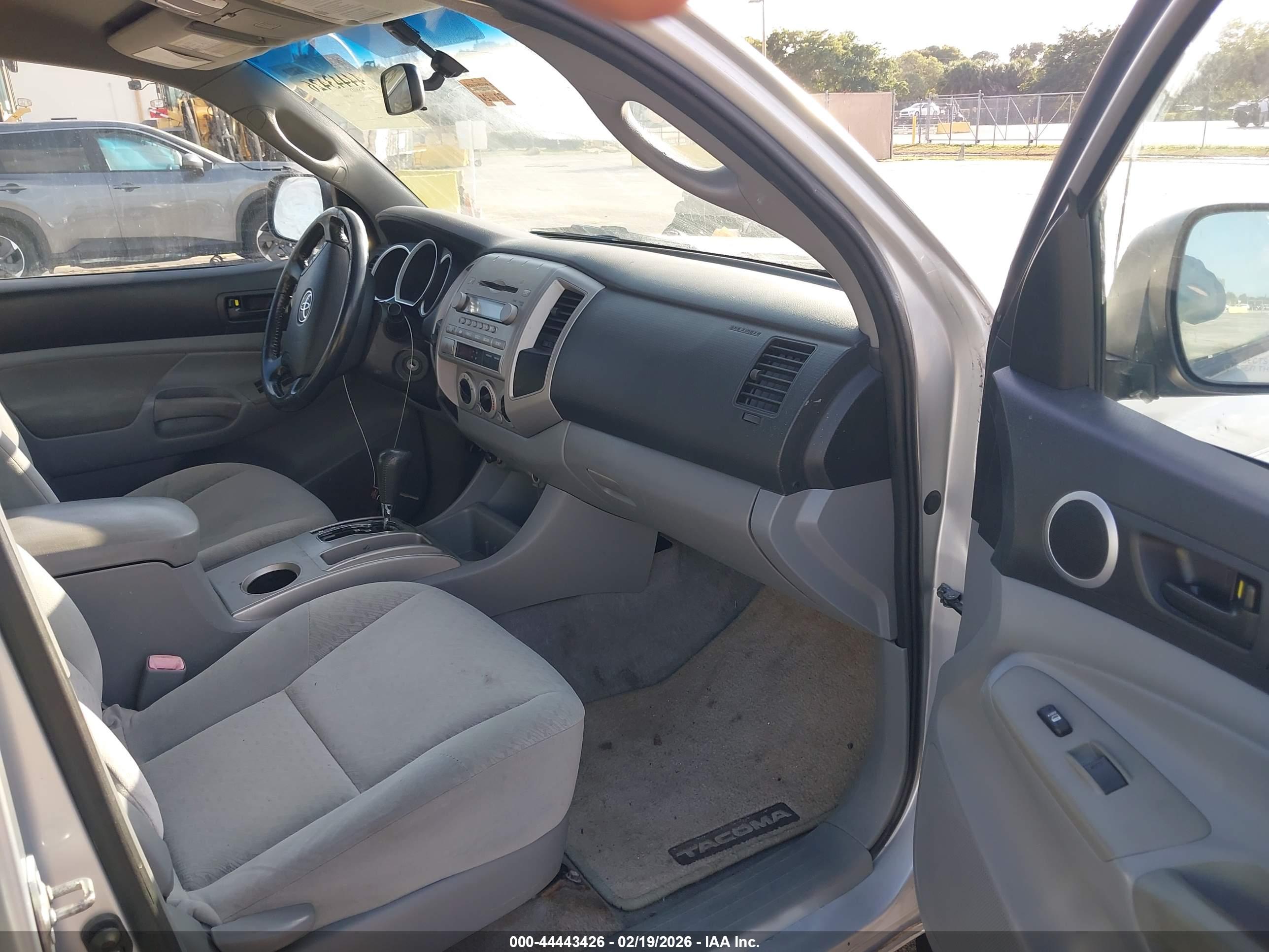 TOYOTA TACOMA image 5