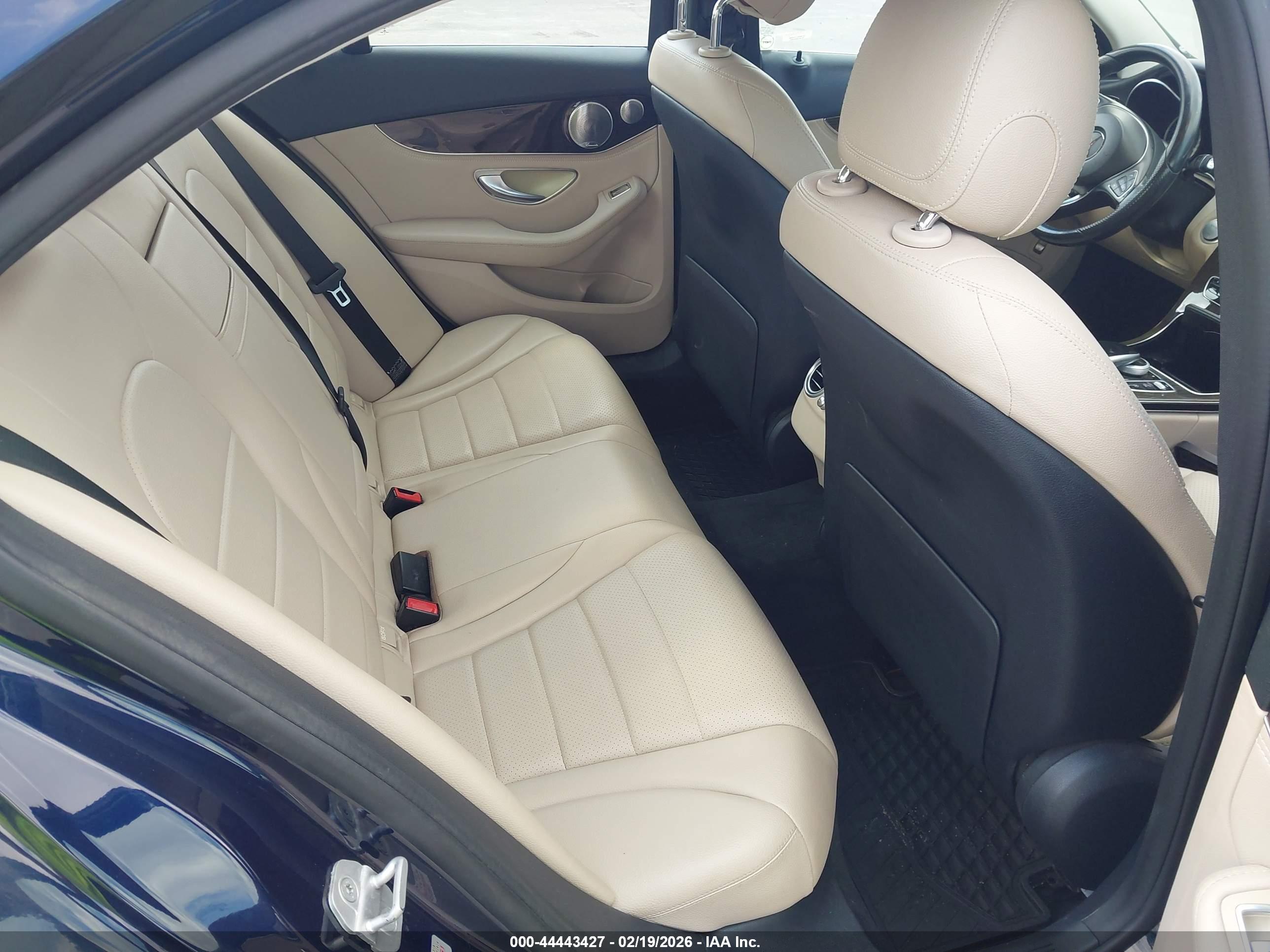 MERCEDES-BENZ C image 8