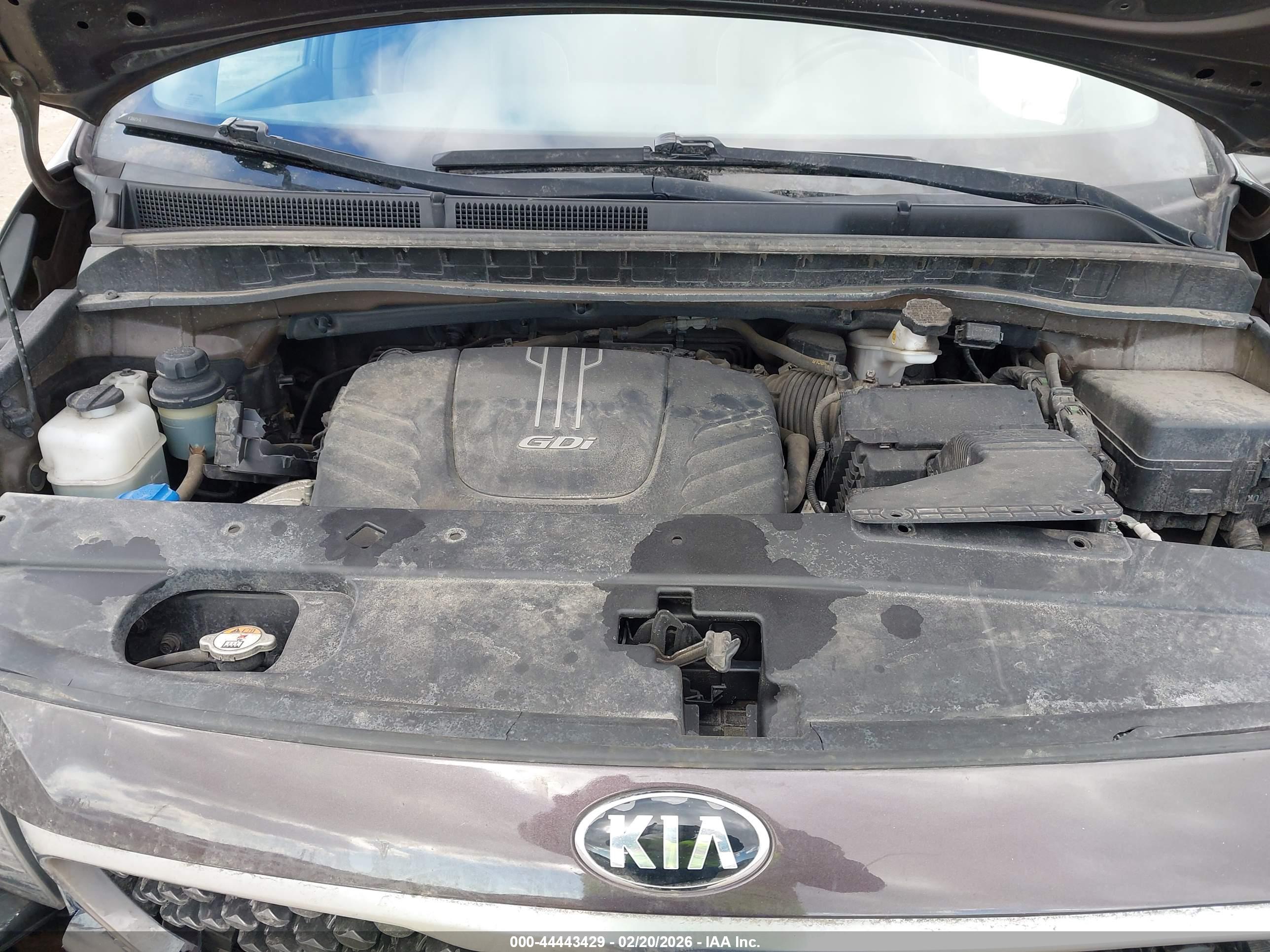 KIA SEDONA image 10