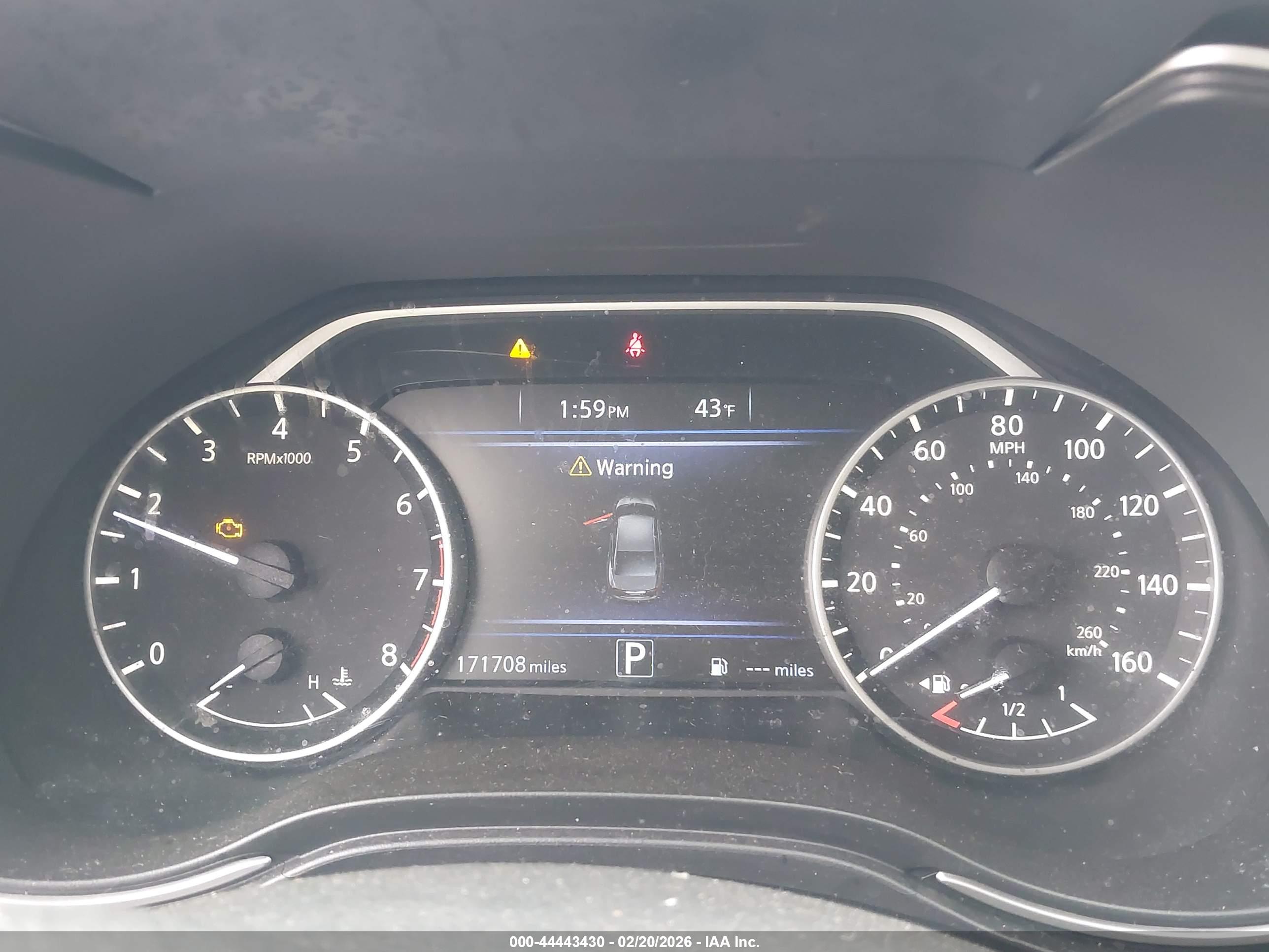 NISSAN MAXIMA image 7