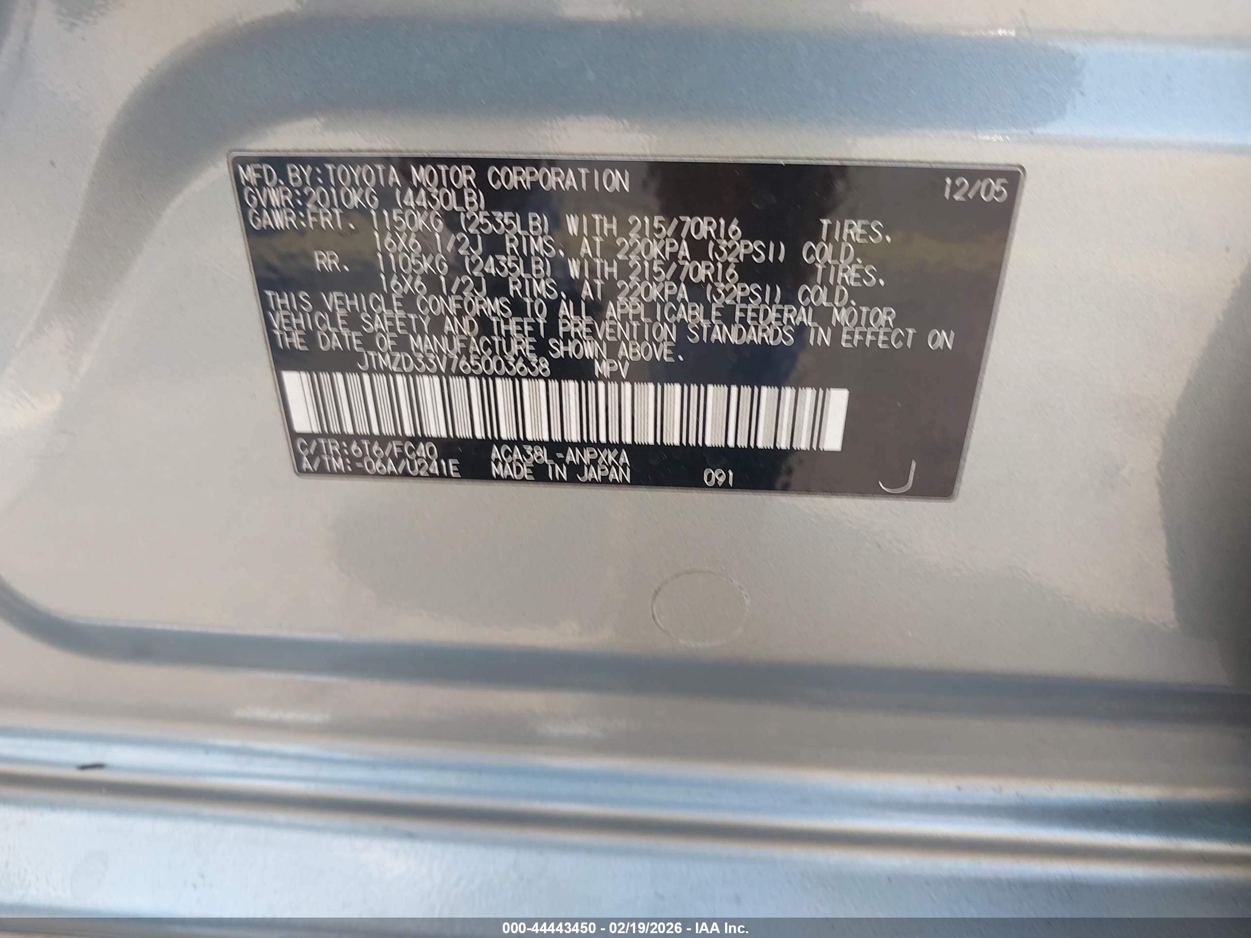 TOYOTA RAV4 image 9