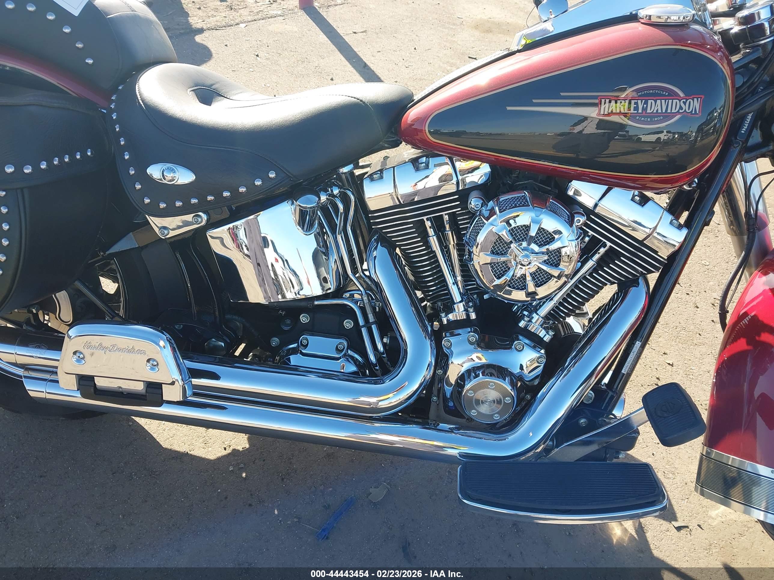 HARLEY-DAVIDSON FLSTC image 8