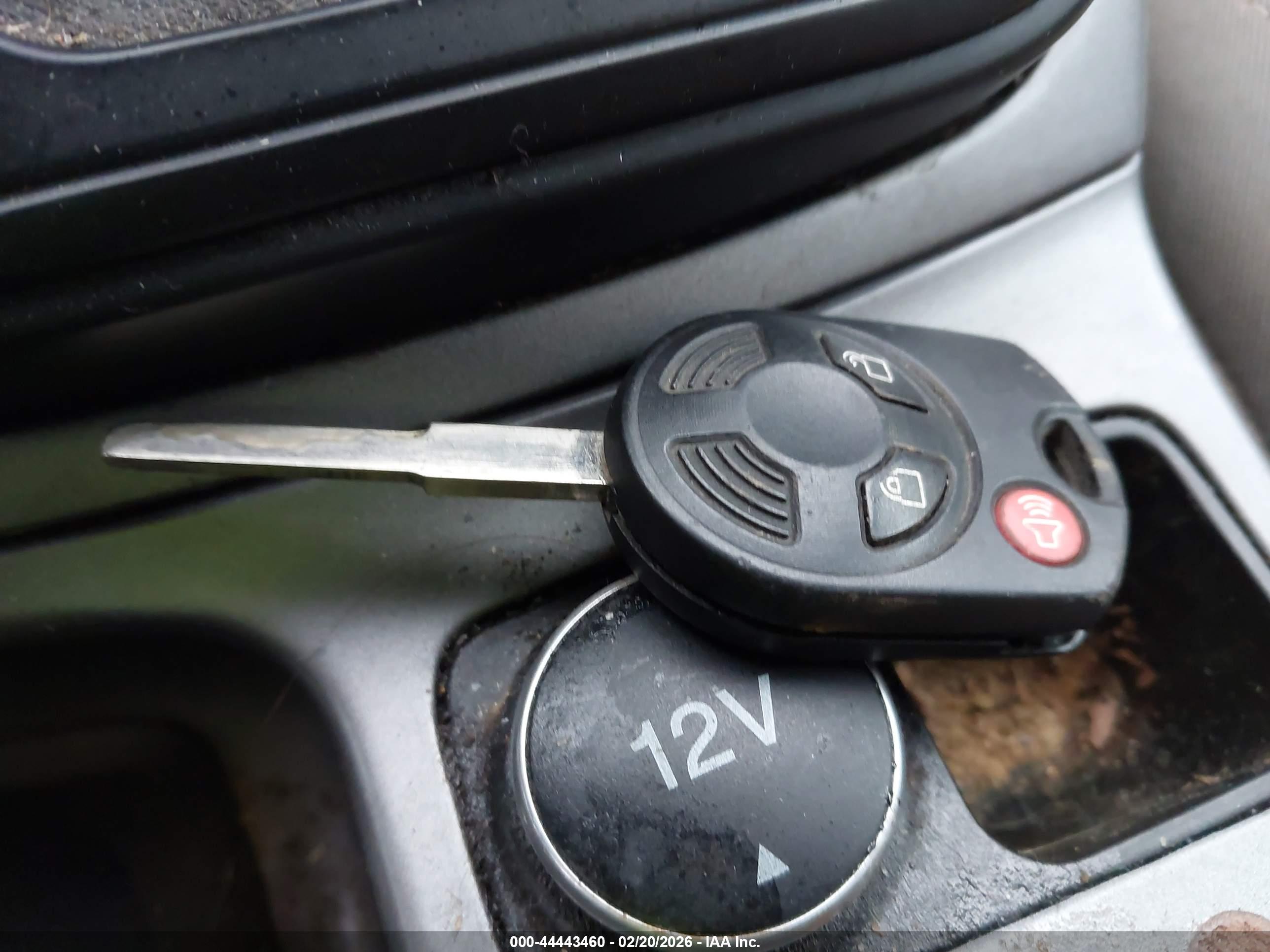 FORD ESCAPE image 11