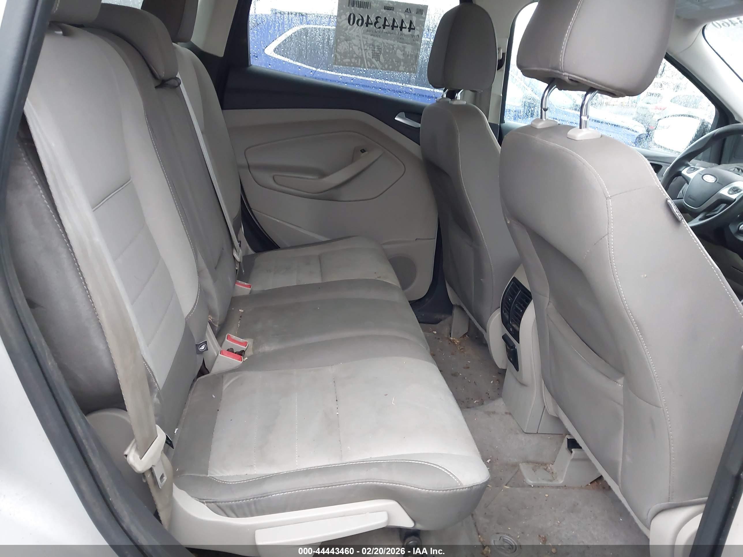 FORD ESCAPE image 8