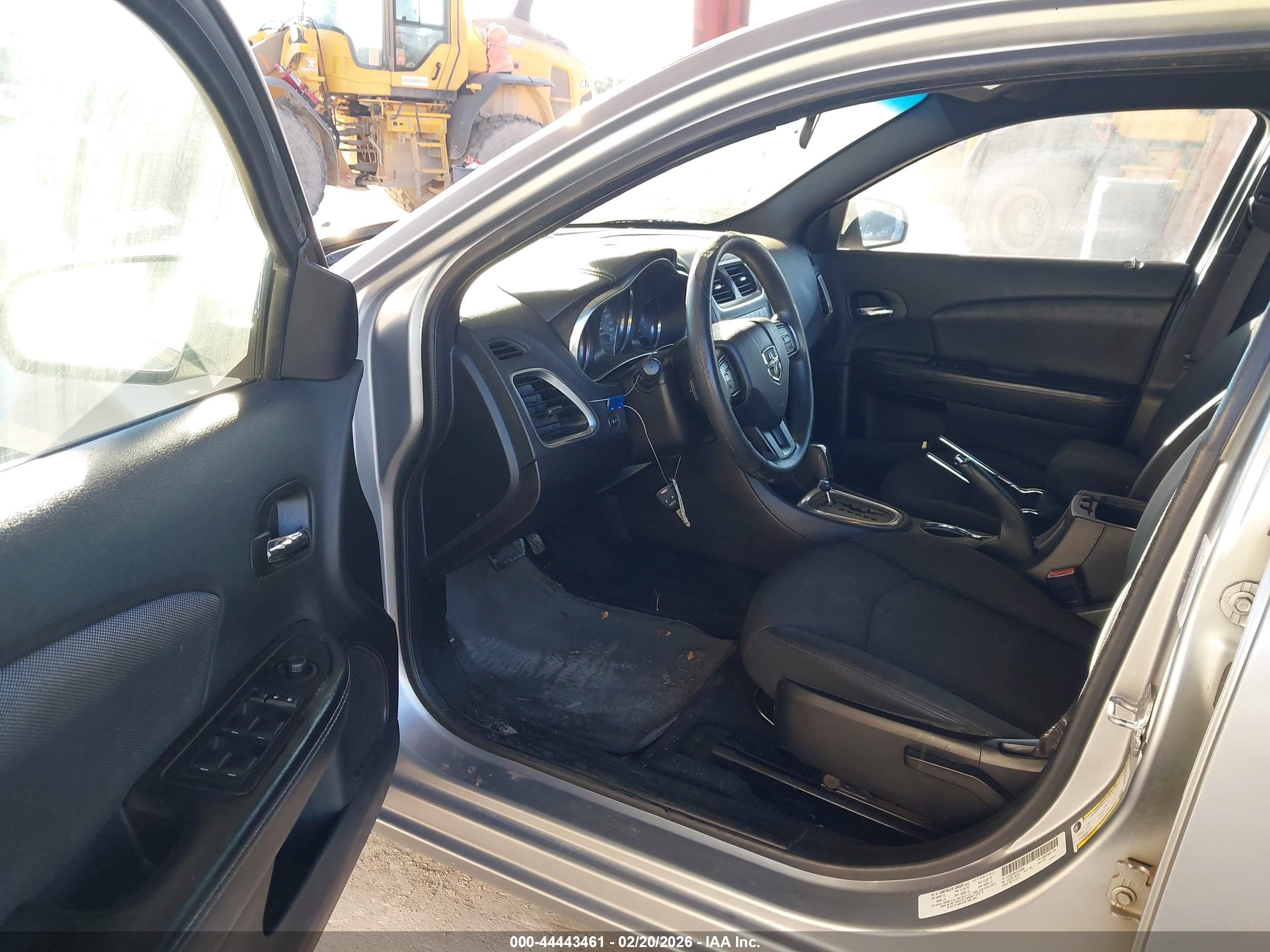 DODGE AVENGER image 5