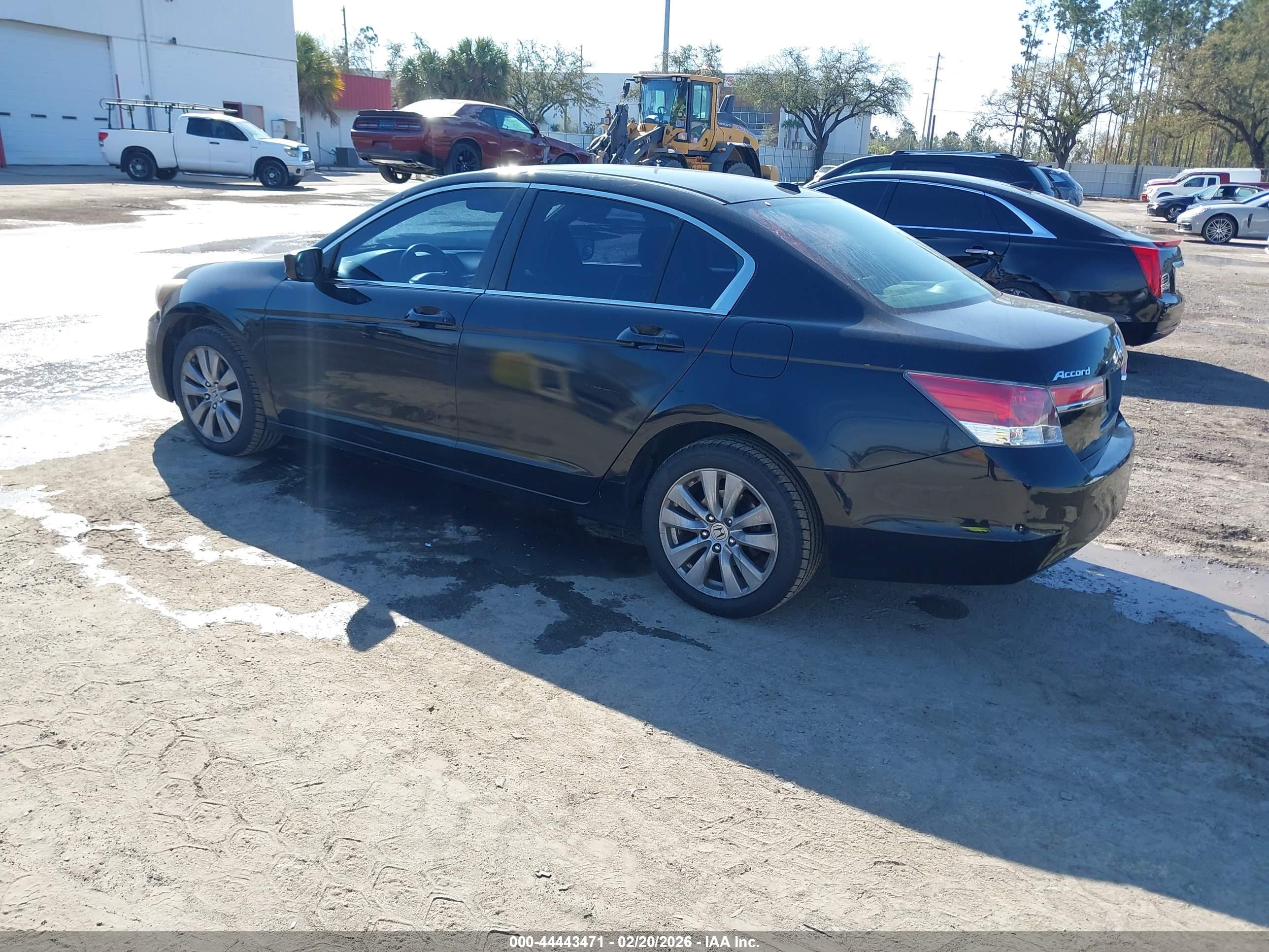HONDA ACCORD image 3