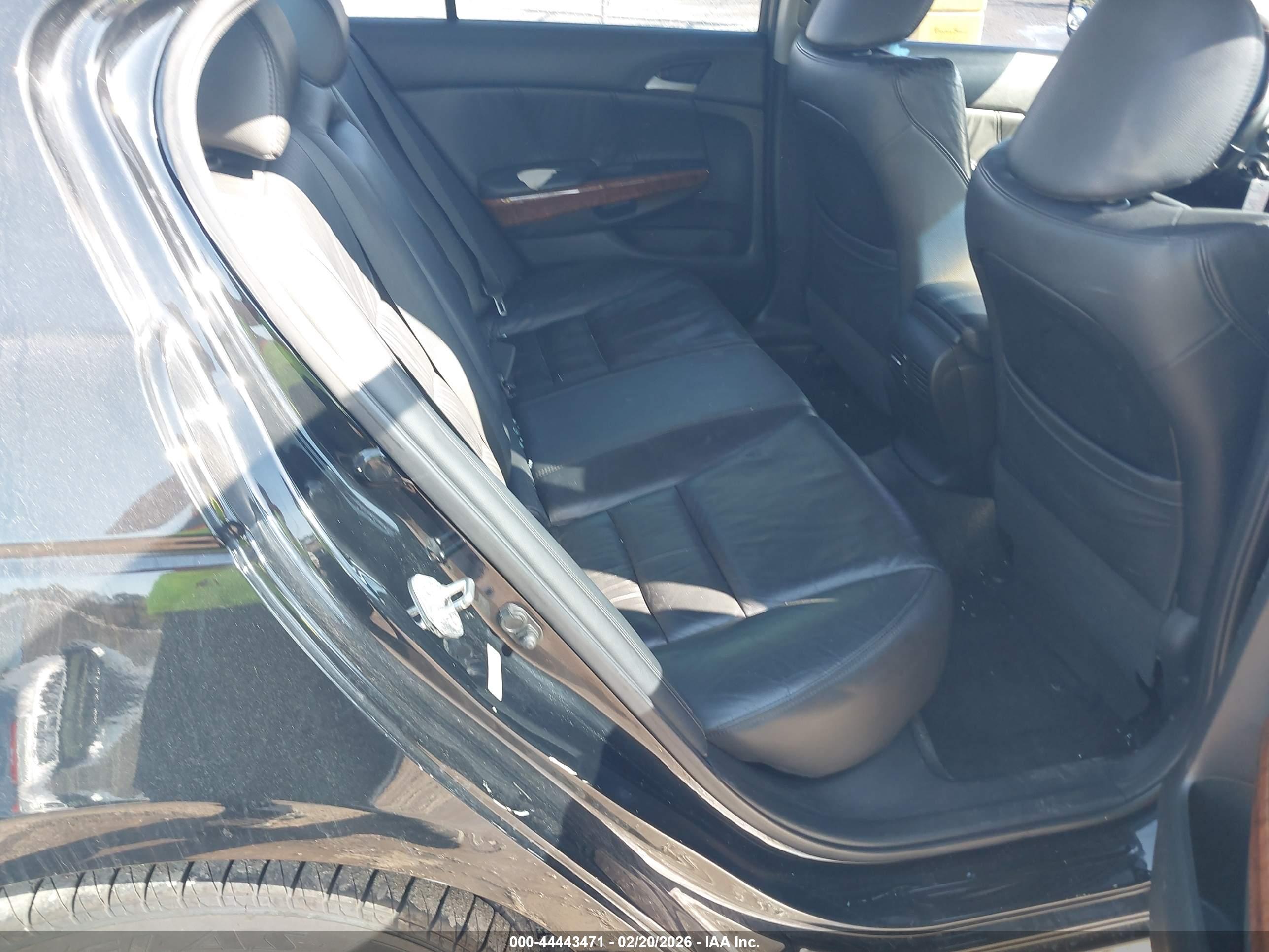 HONDA ACCORD image 8