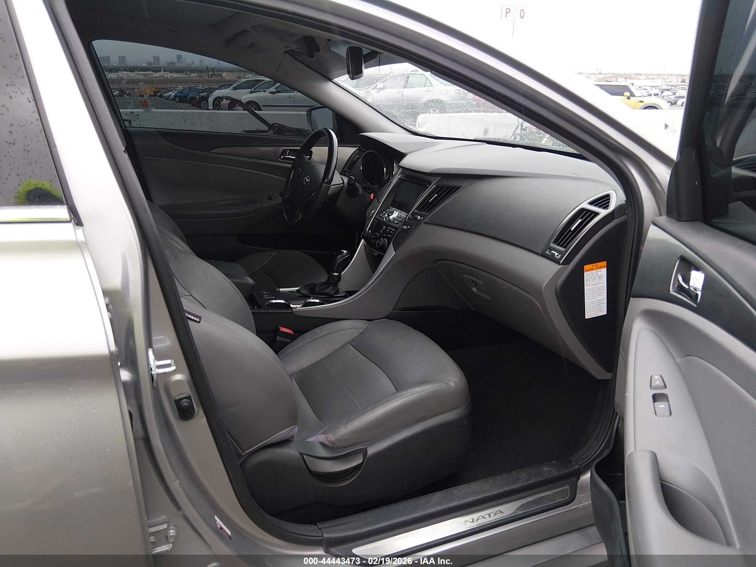 HYUNDAI SONATA image 5