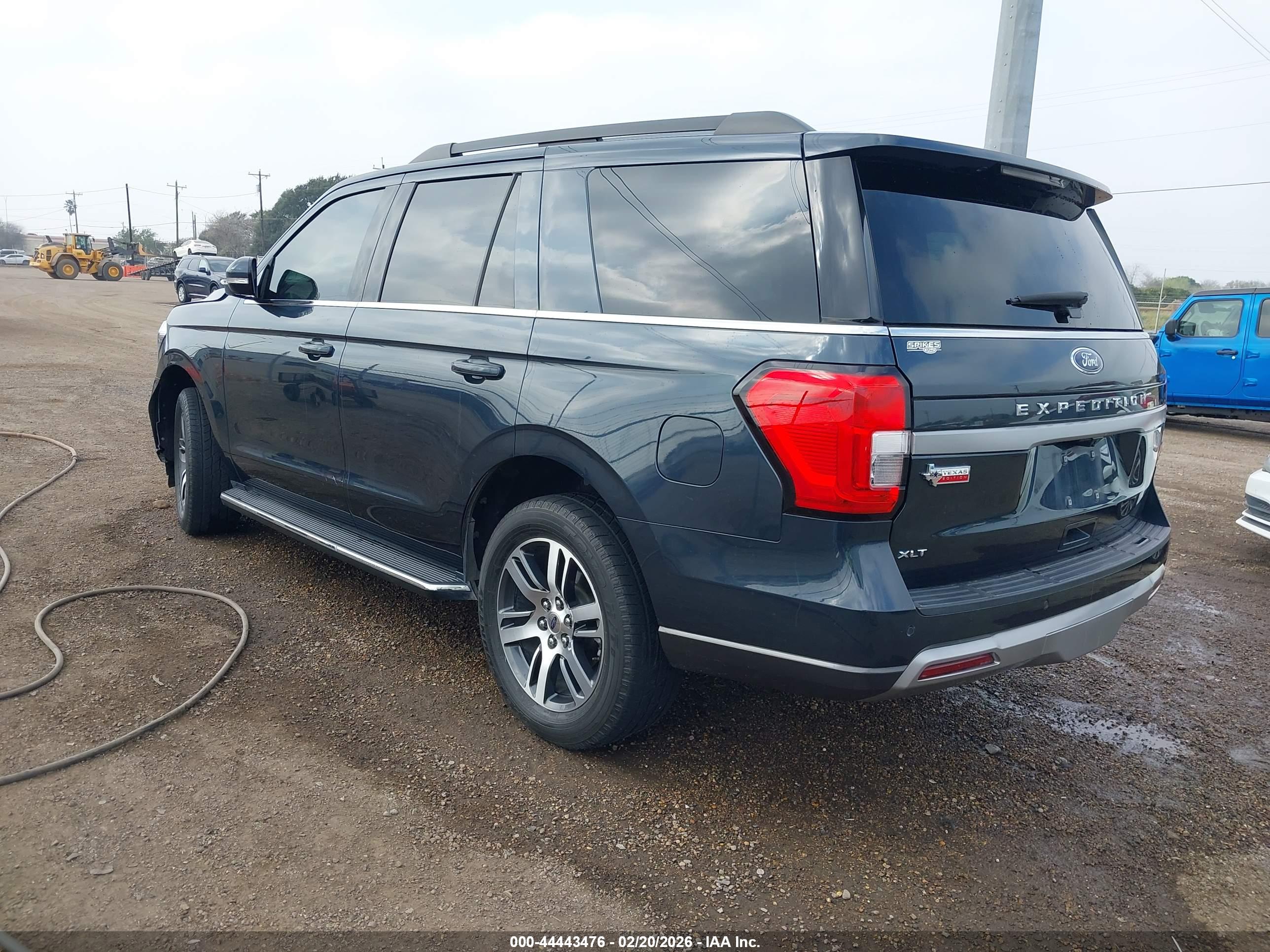 FORD EXPEDITION image 3