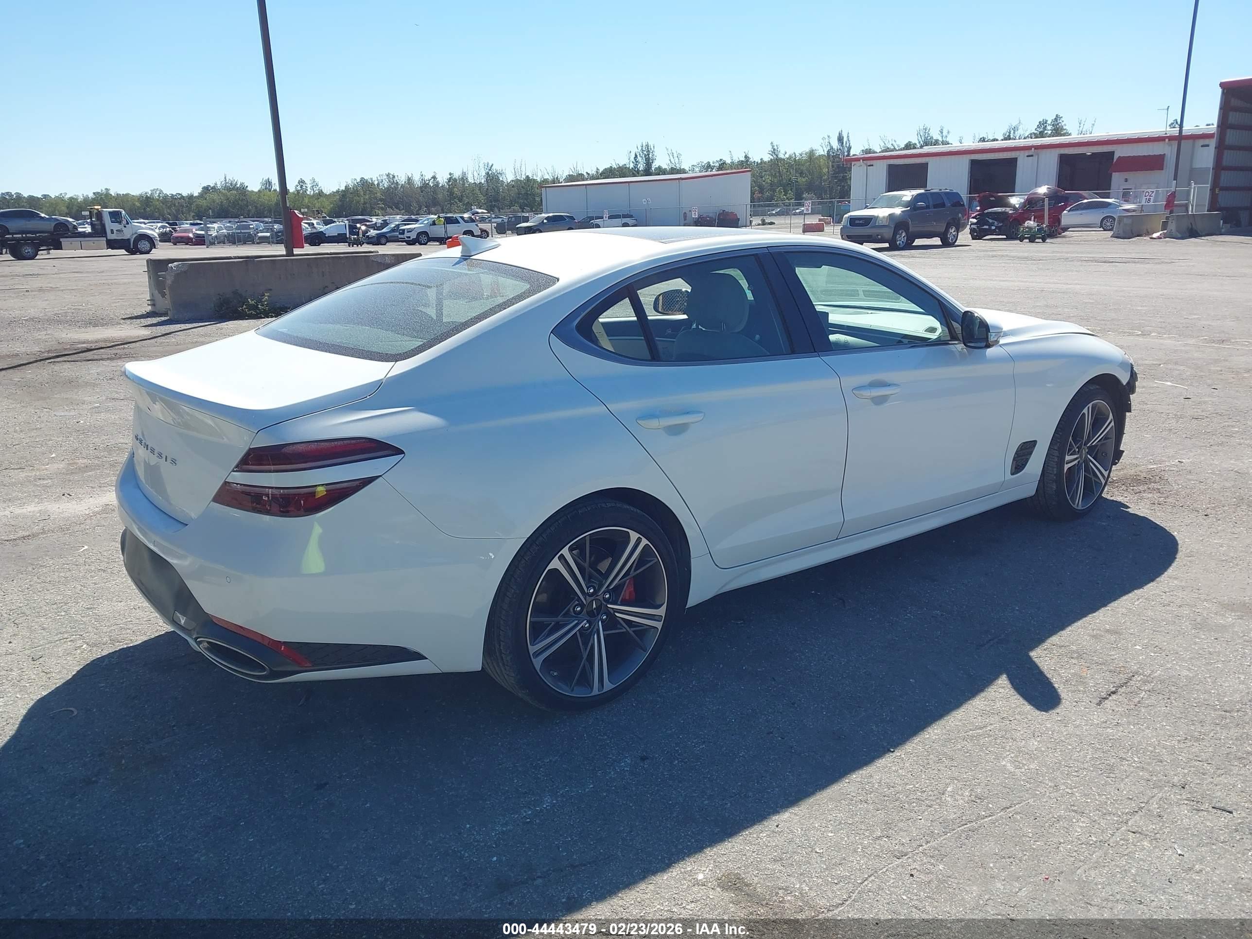 GENESIS G70 image 4