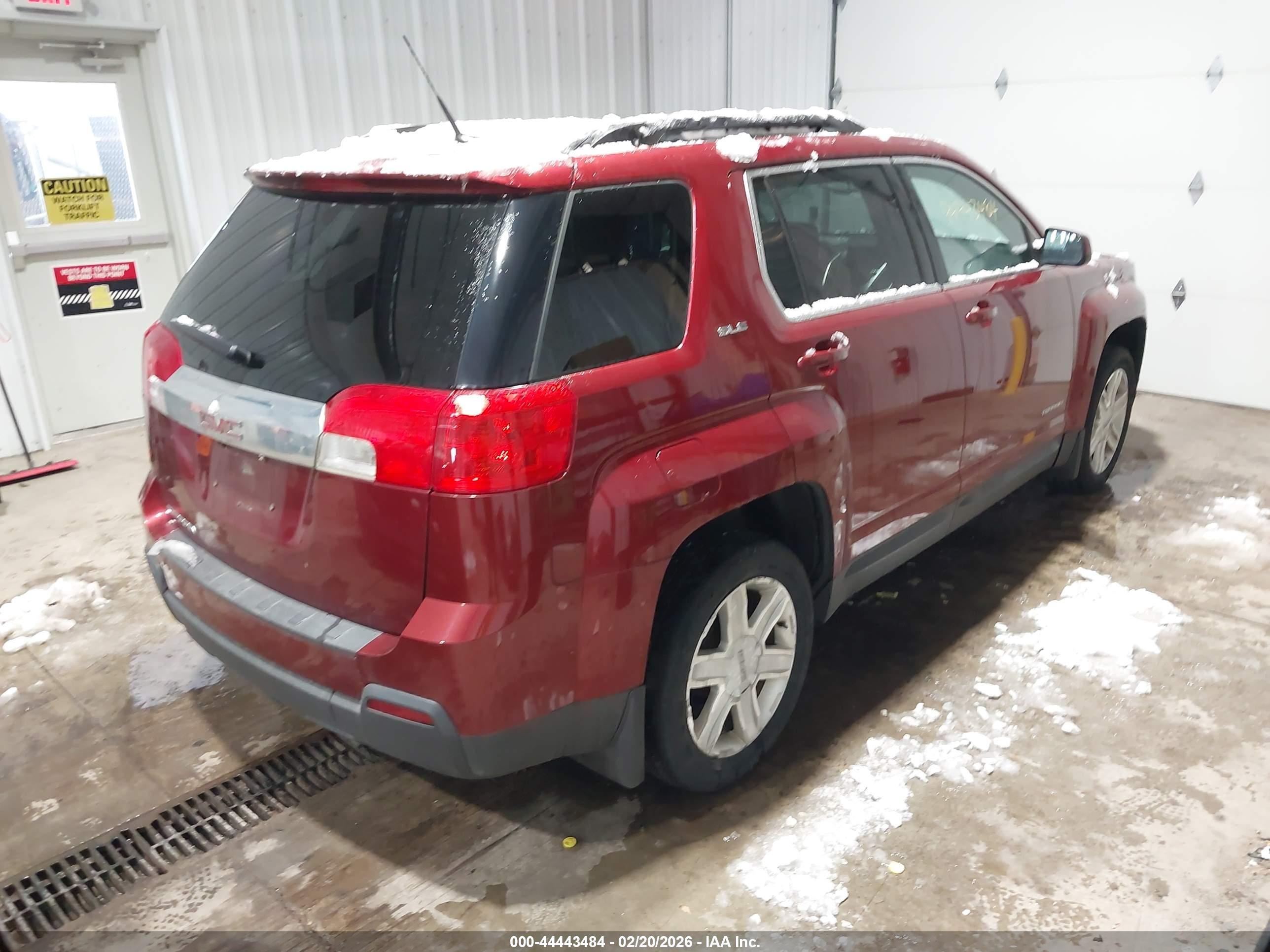 GMC TERRAIN image 4