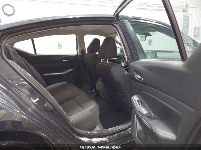 NISSAN ALTIMA image 8