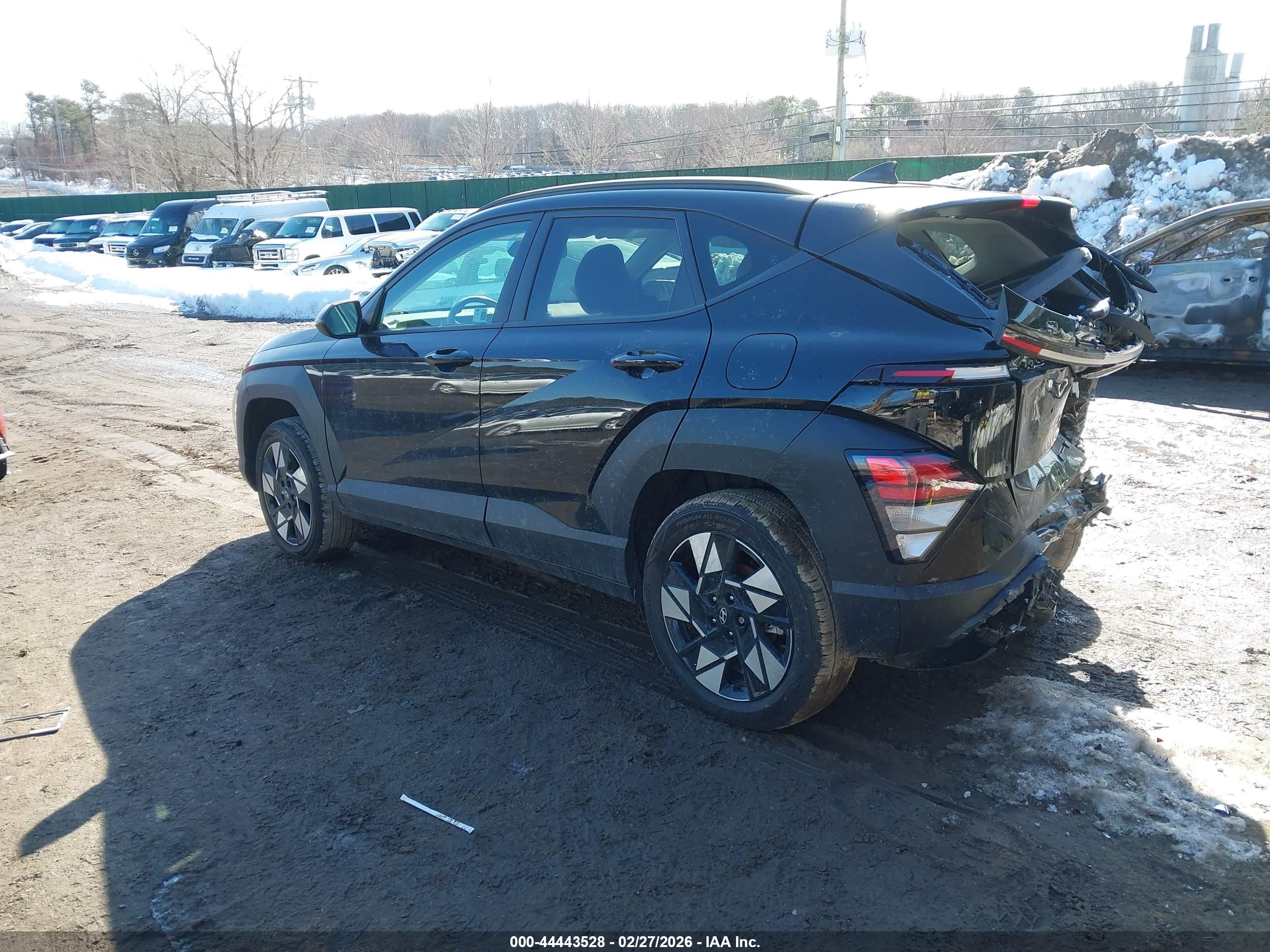 HYUNDAI KONA image 3