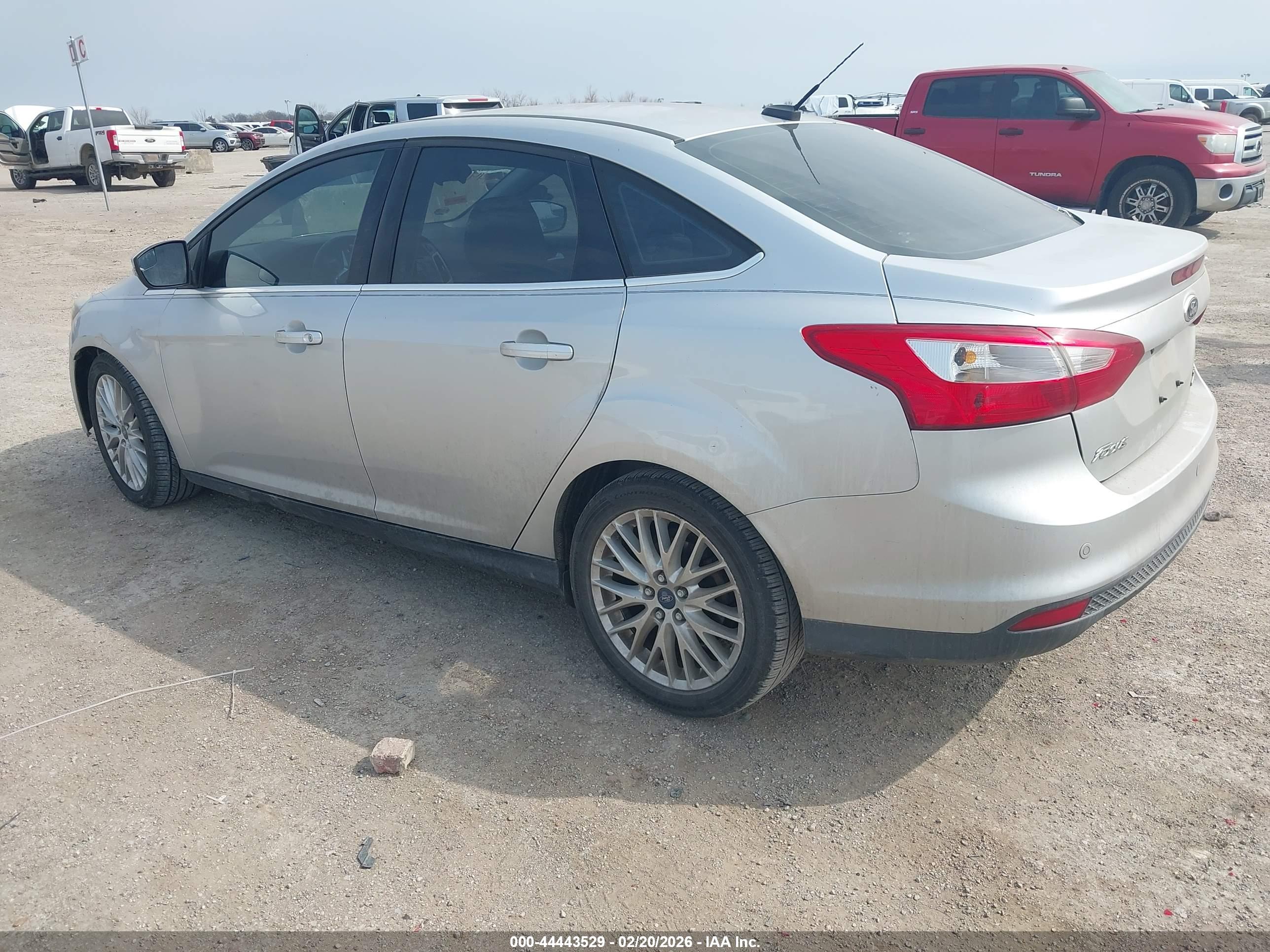 FORD FOCUS image 3
