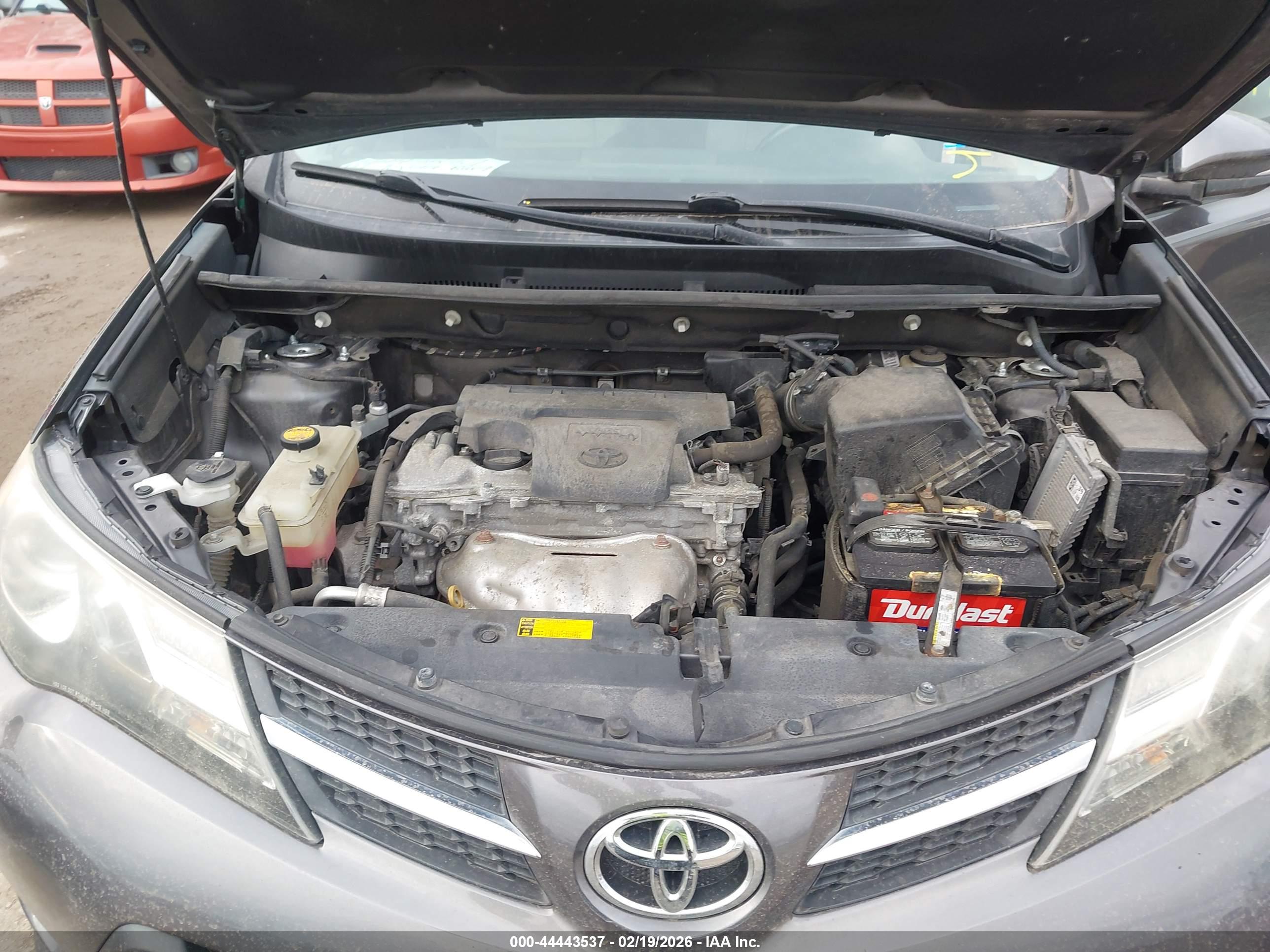 TOYOTA RAV4 image 10