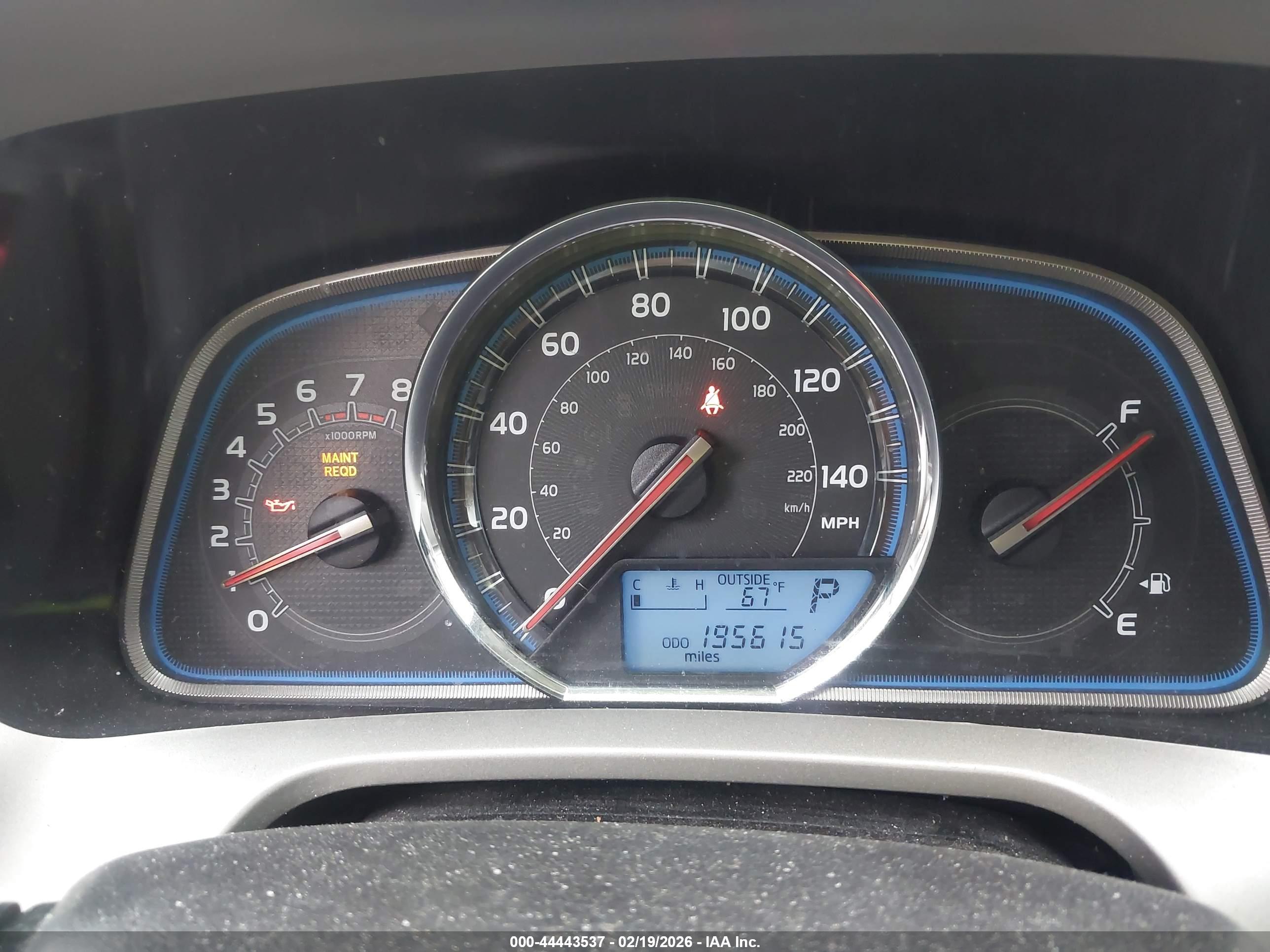 TOYOTA RAV4 image 7