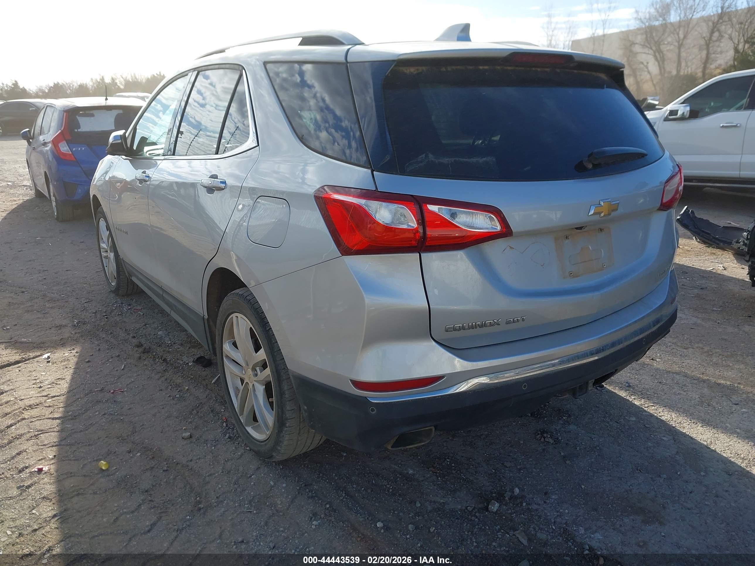 CHEVROLET EQUINOX image 3