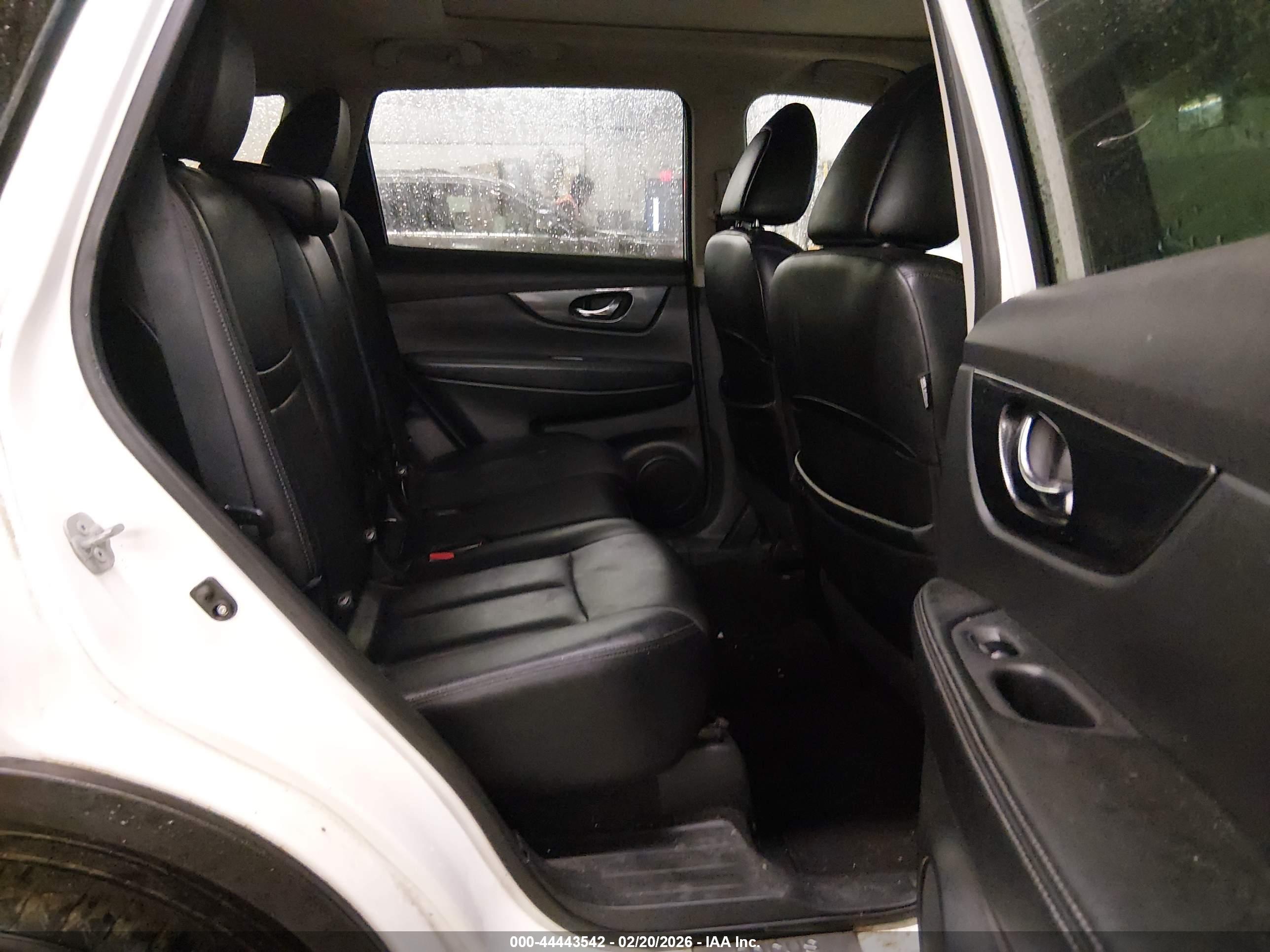 NISSAN ROGUE image 8