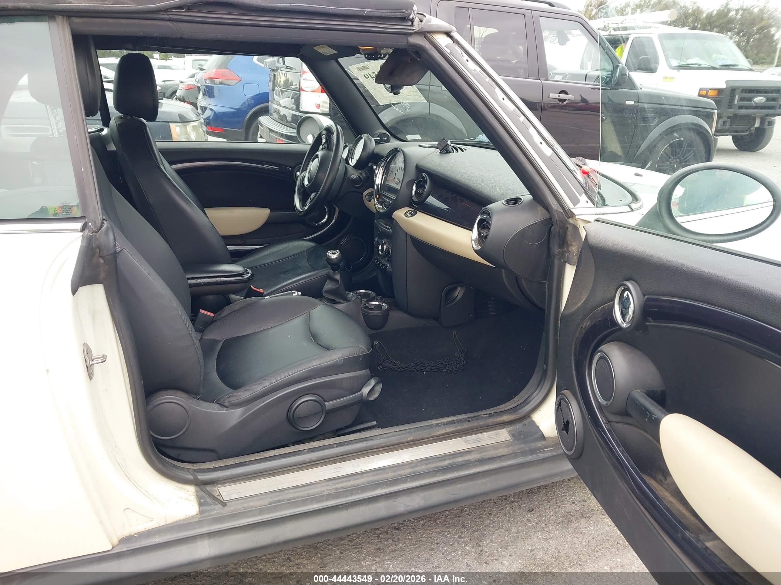 MINI COOPER image 5