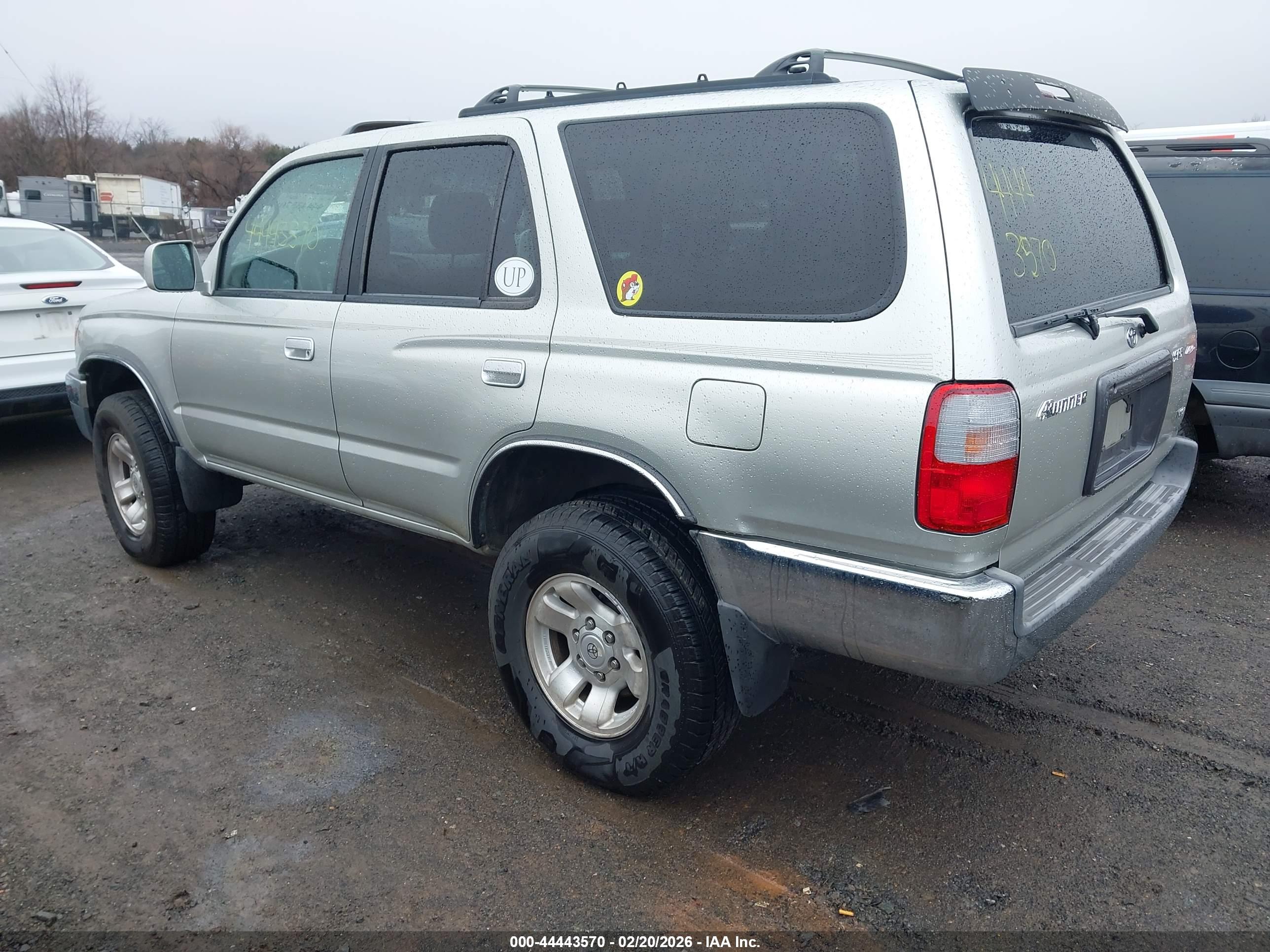TOYOTA 4RUNNER image 3