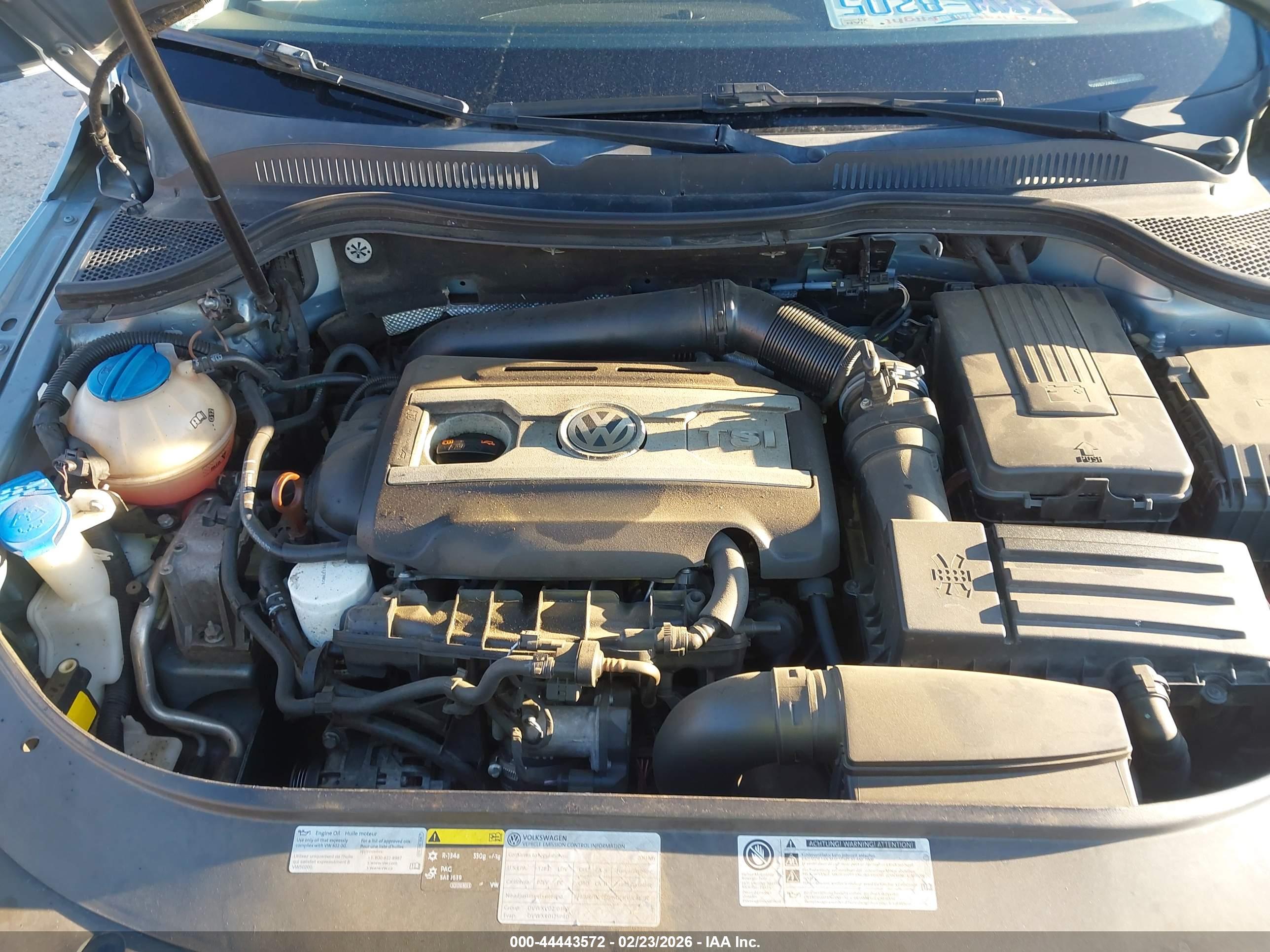 VOLKSWAGEN CC image 10