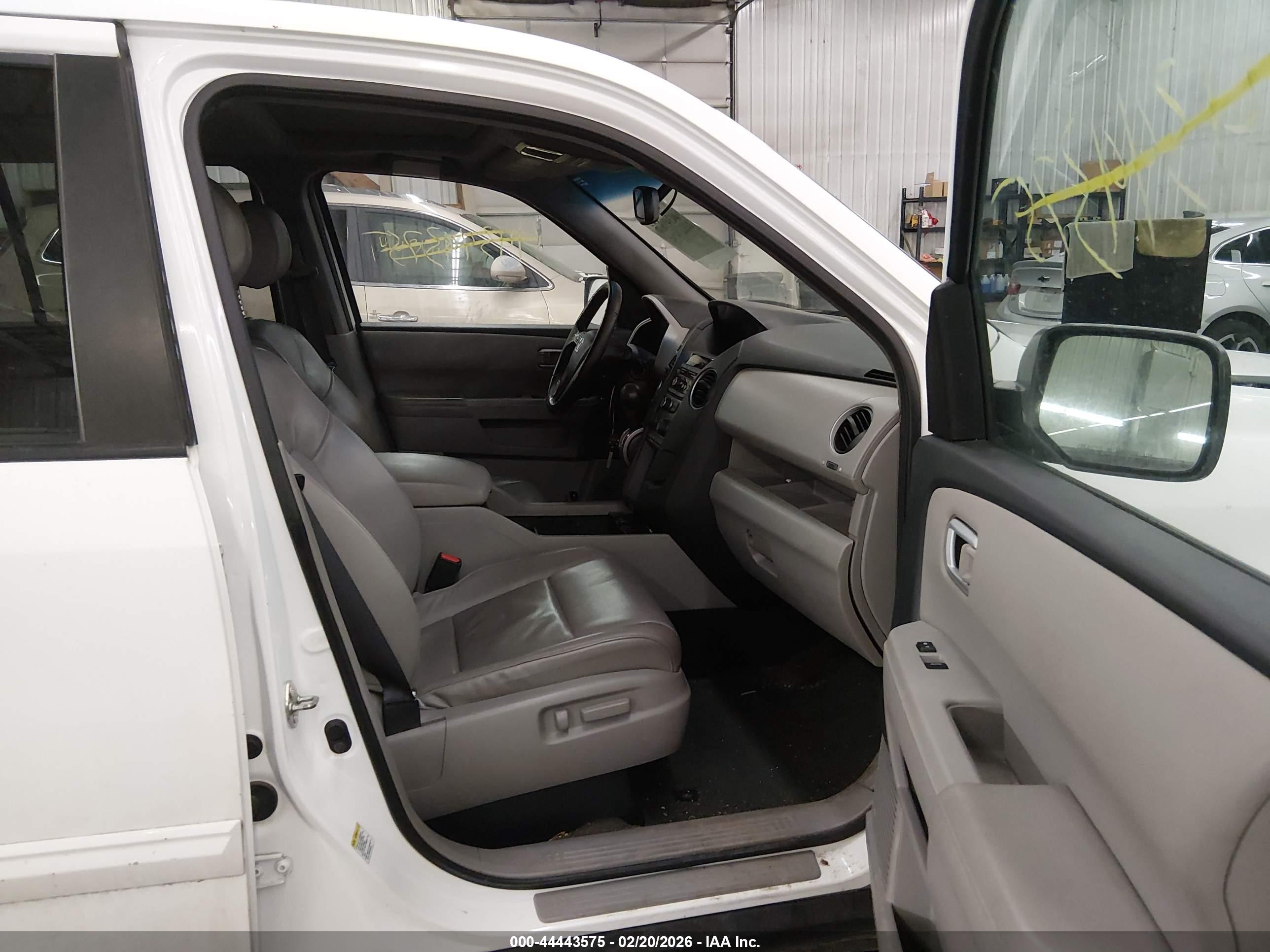 HONDA PILOT image 5
