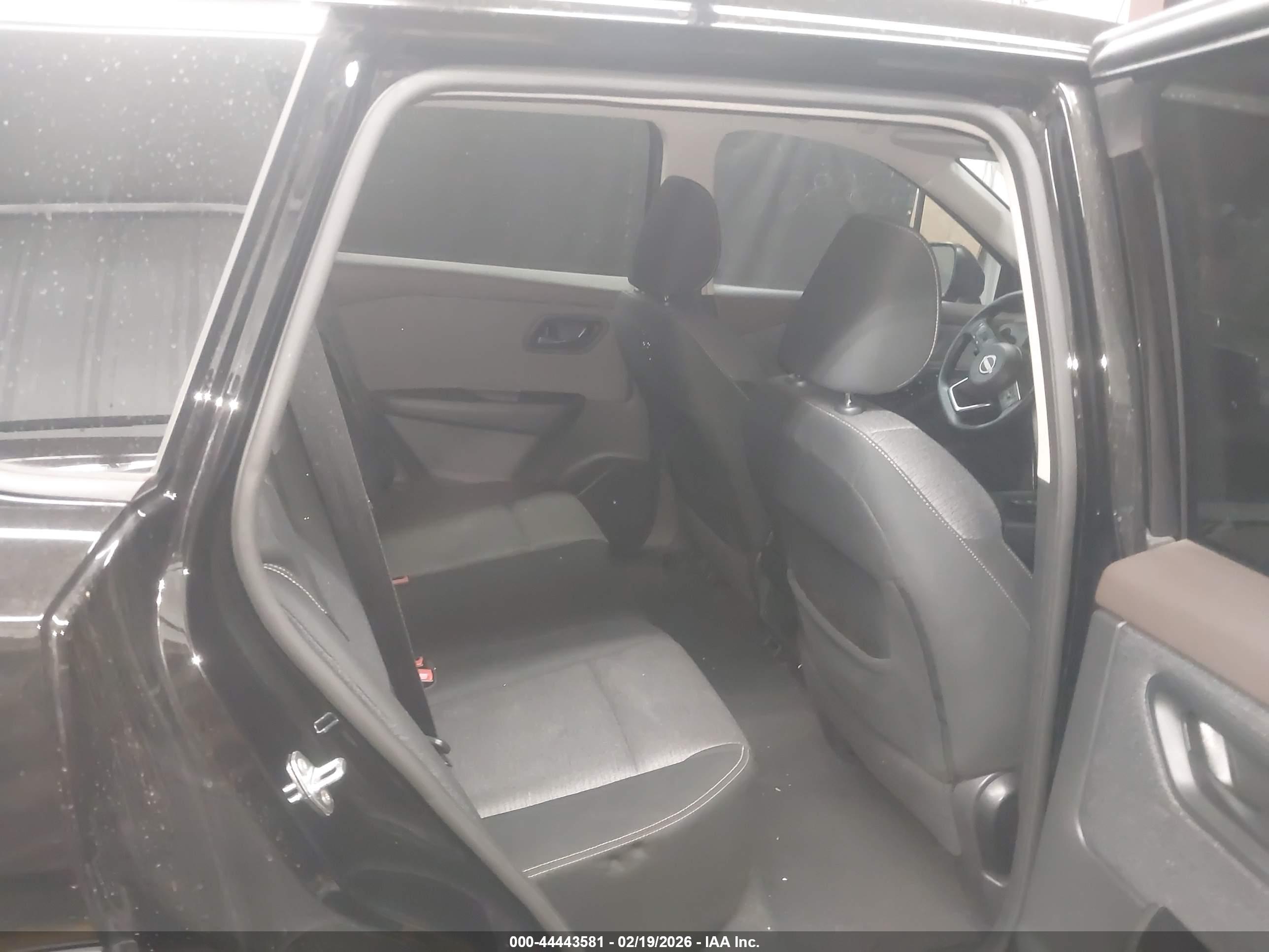 NISSAN ROGUE image 8