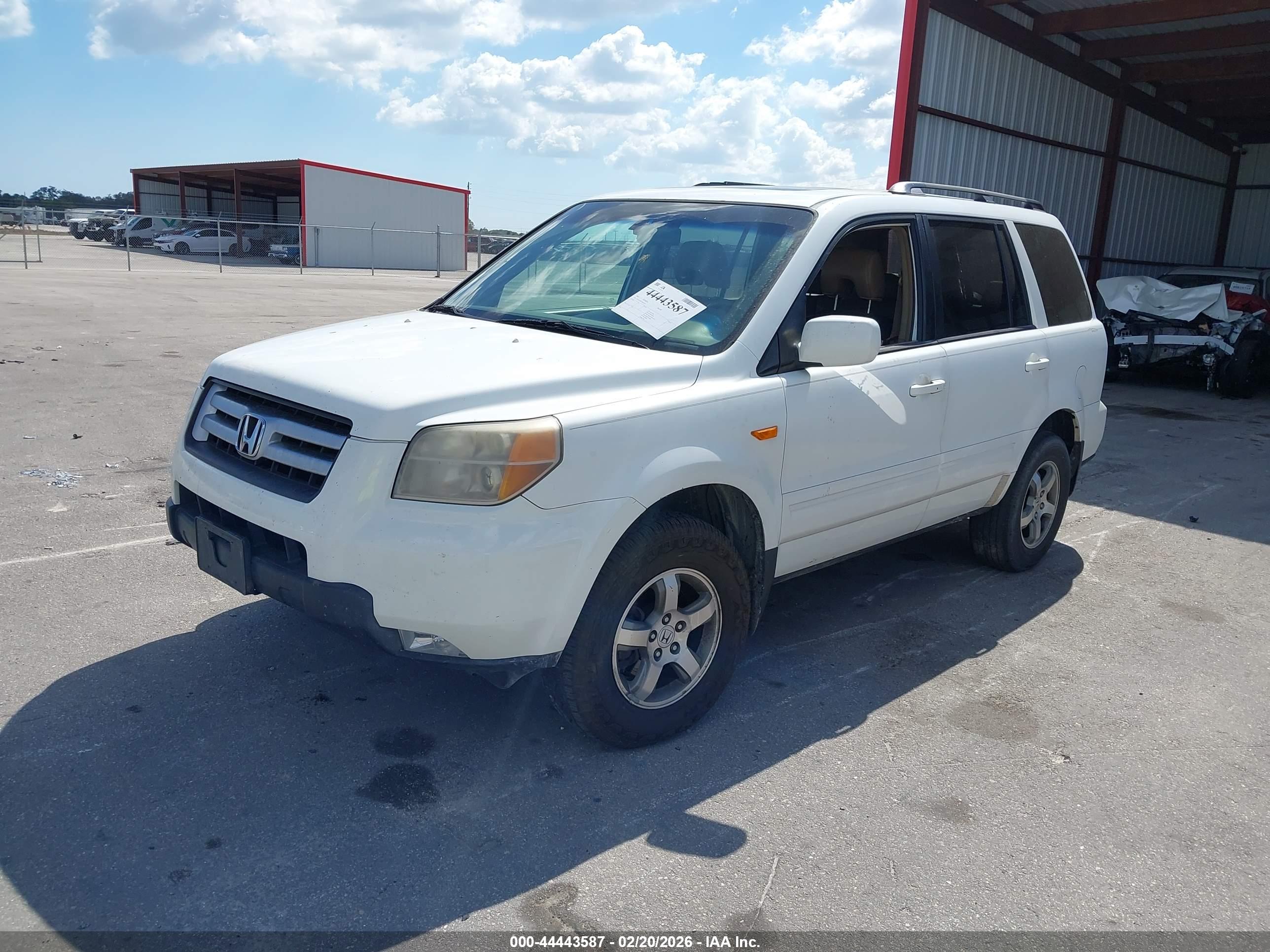 HONDA PILOT image 2