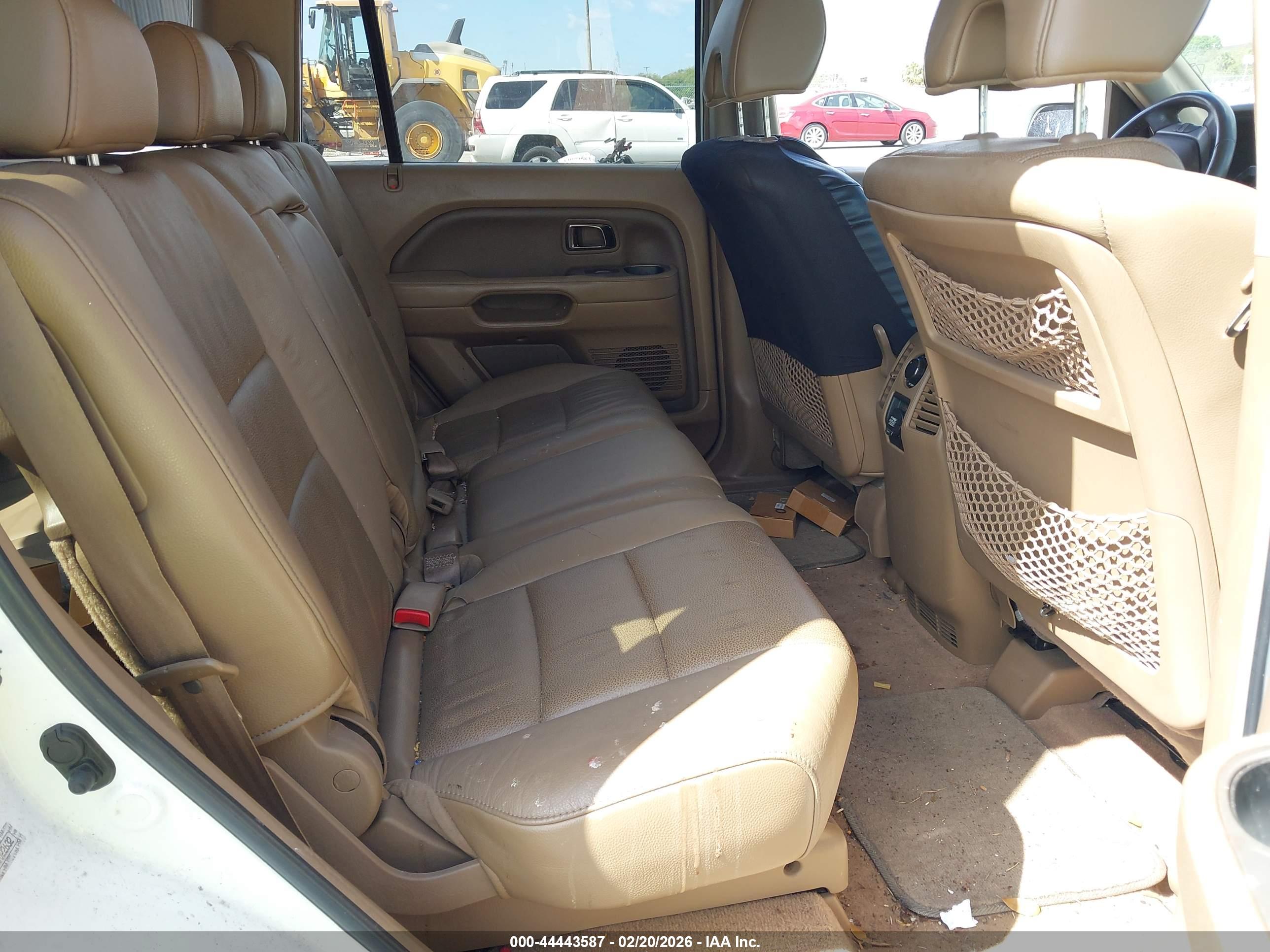 HONDA PILOT image 8