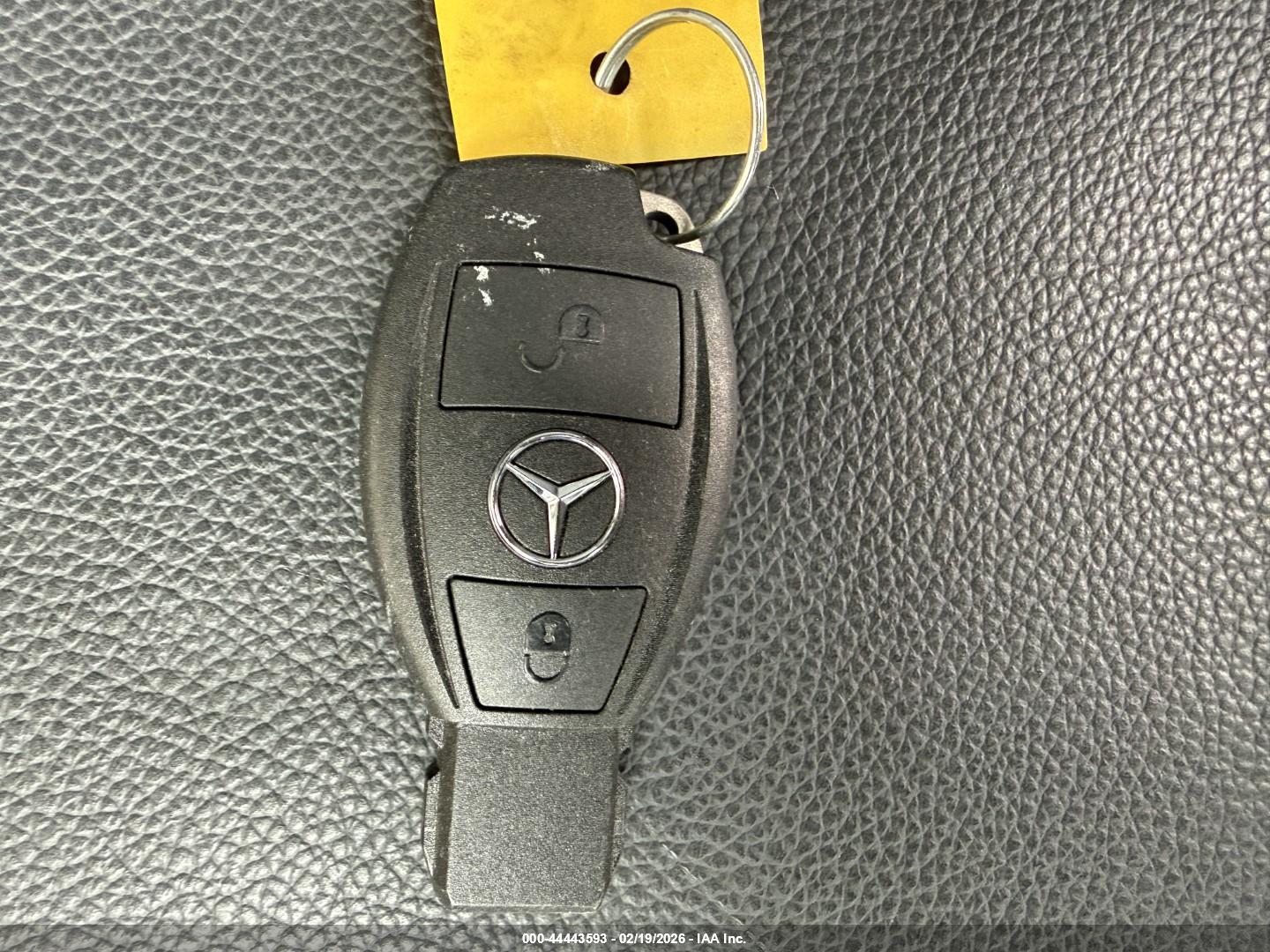 MERCEDES-BENZ METRIS image 11