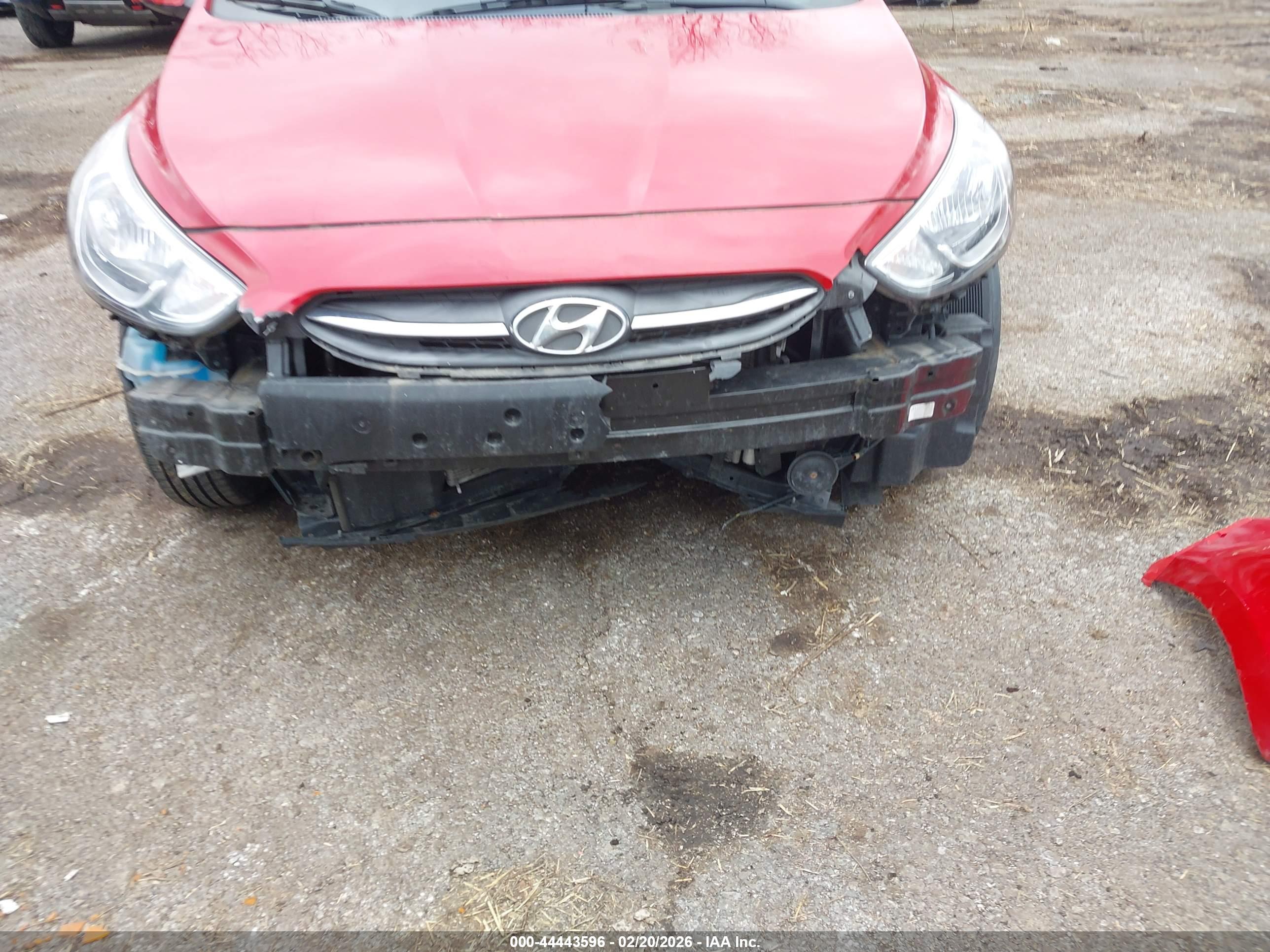 HYUNDAI ACCENT image 6