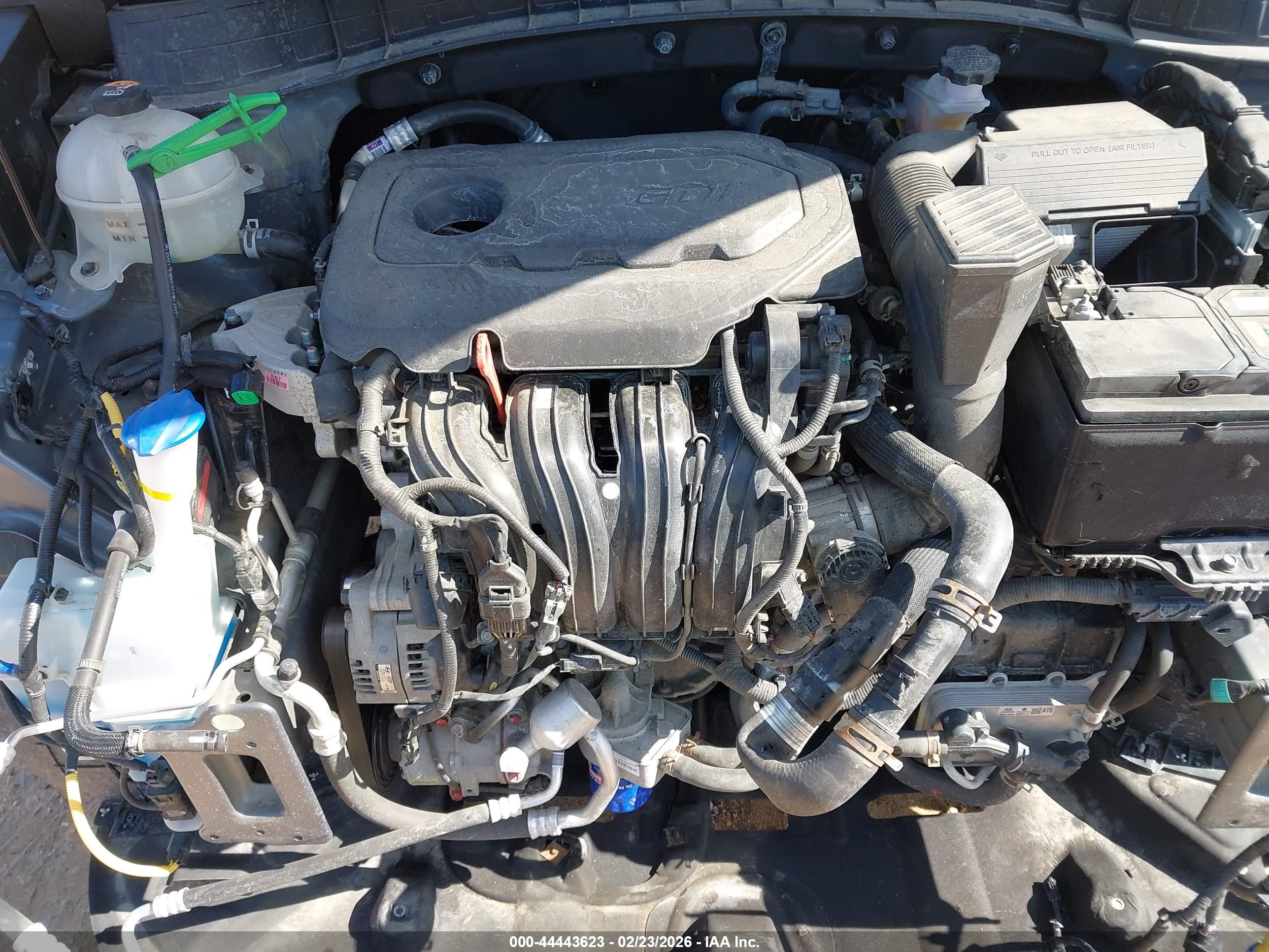 HYUNDAI TUCSON image 10