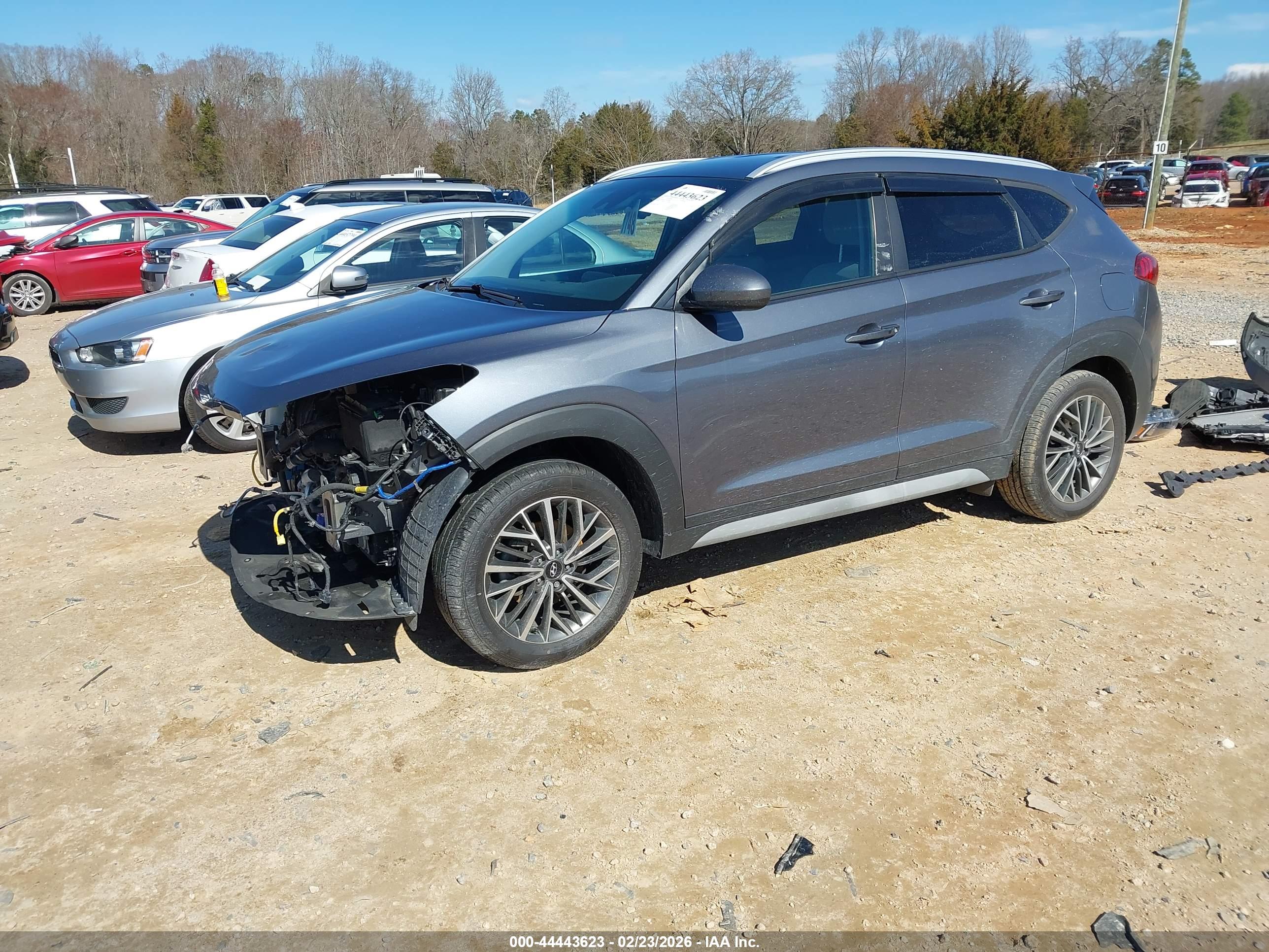 HYUNDAI TUCSON image 2
