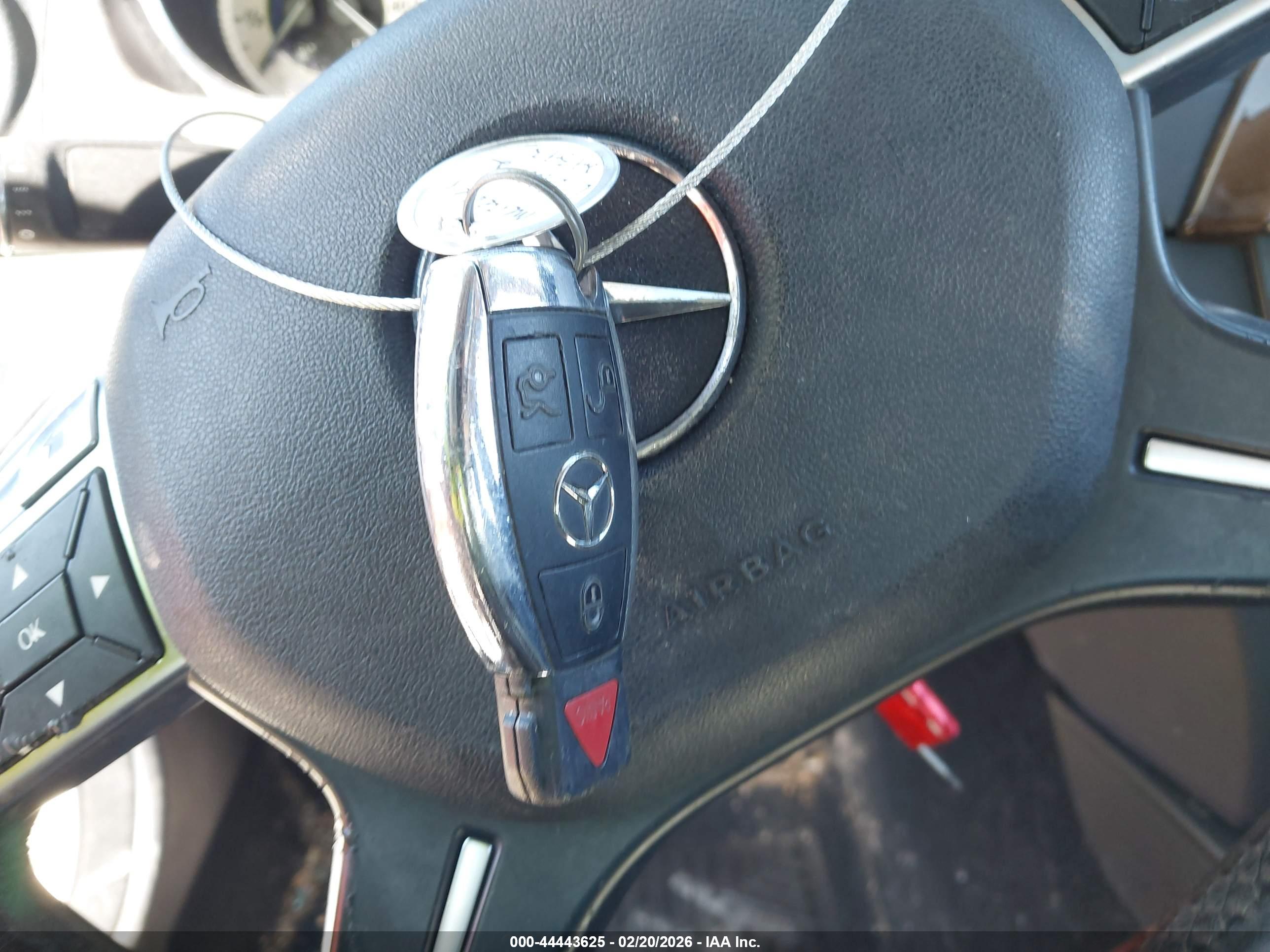 MERCEDES-BENZ C image 11