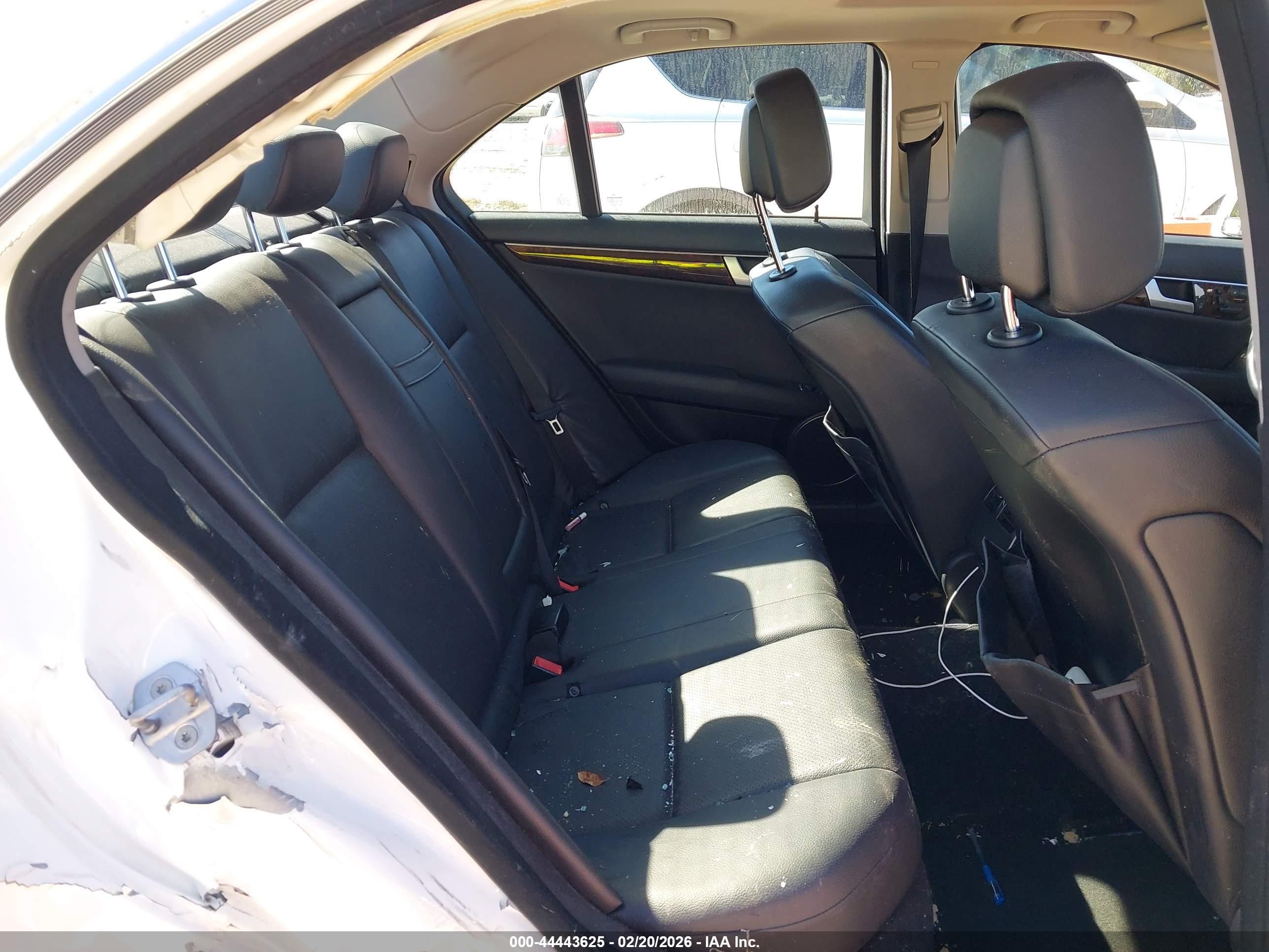MERCEDES-BENZ C image 8