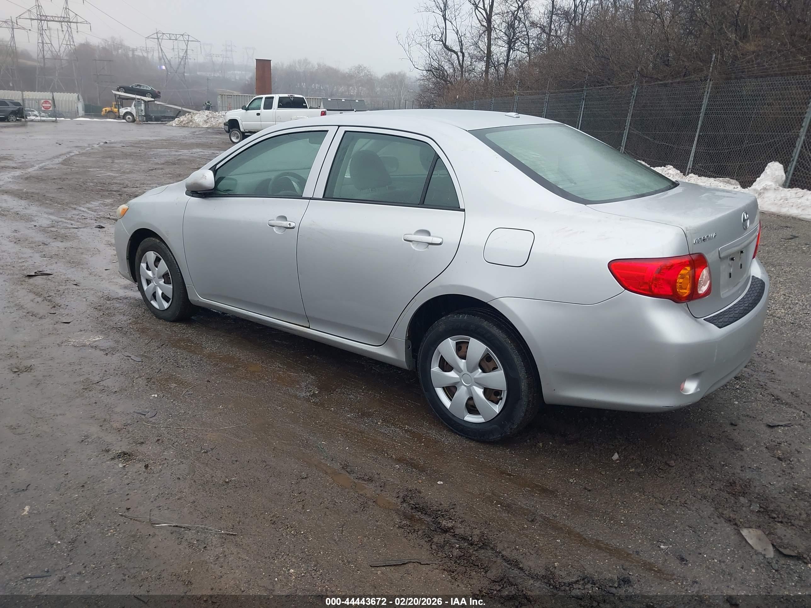 TOYOTA COROLLA image 3