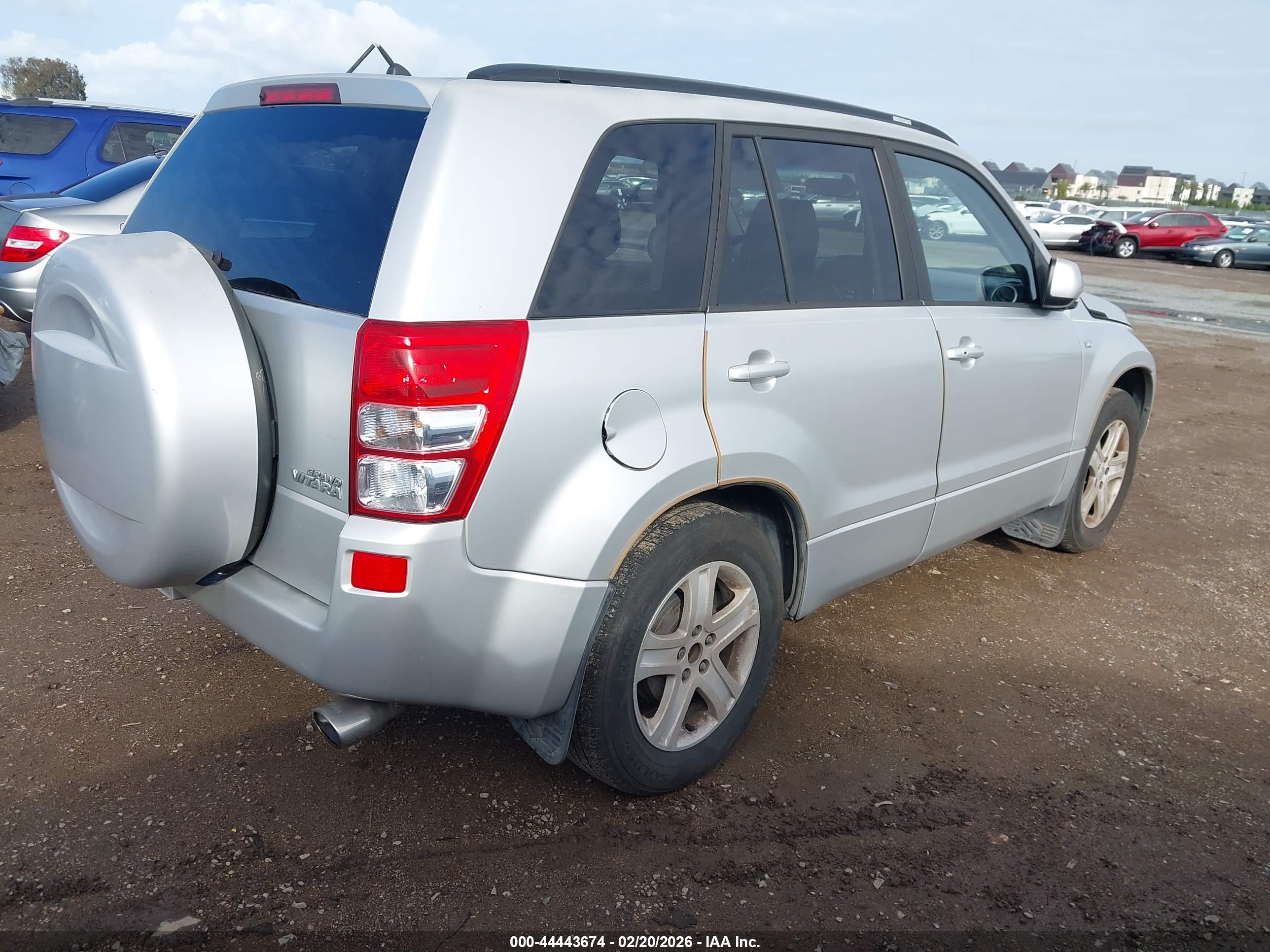 SUZUKI GRAND image 4
