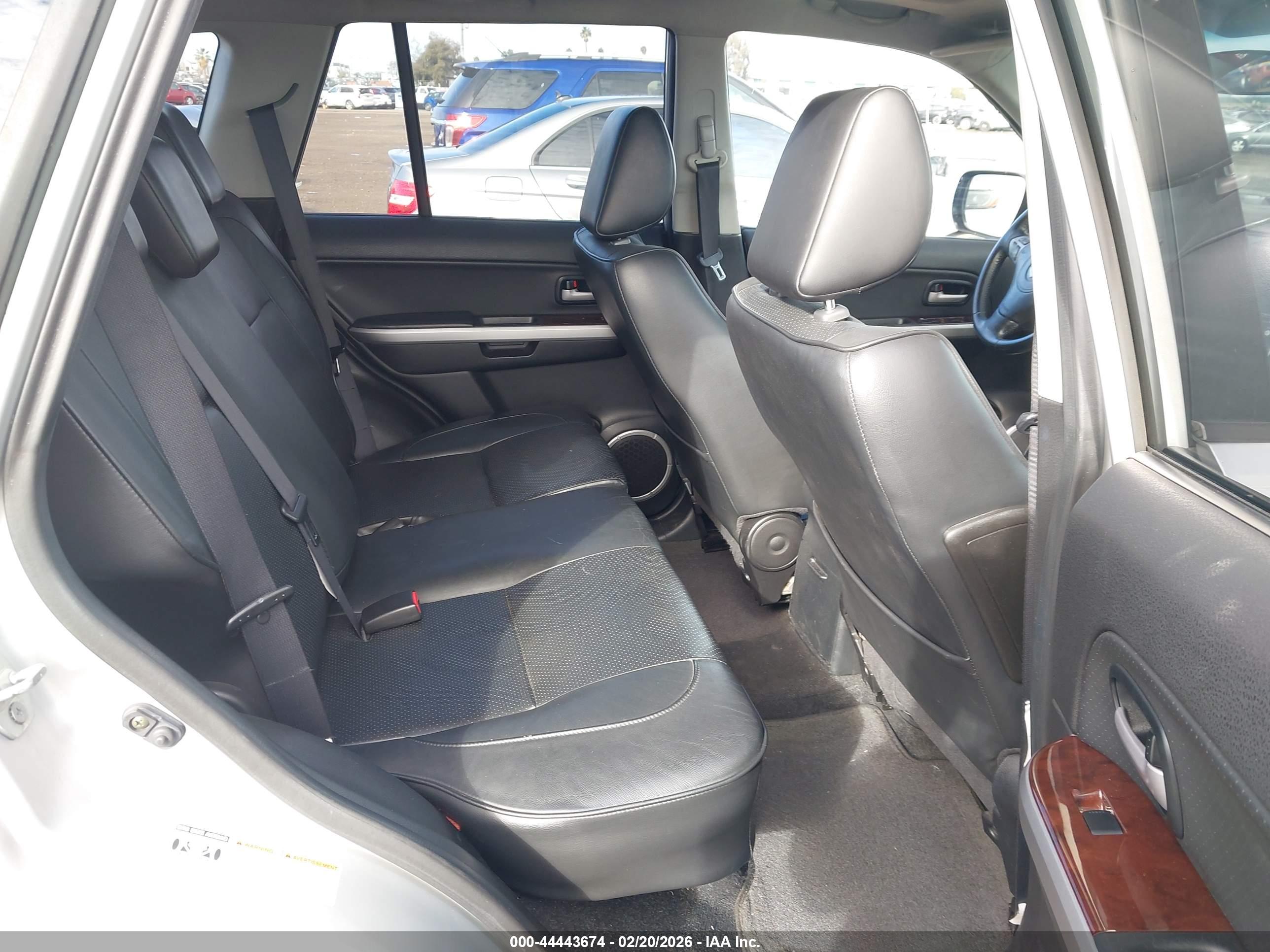SUZUKI GRAND image 8