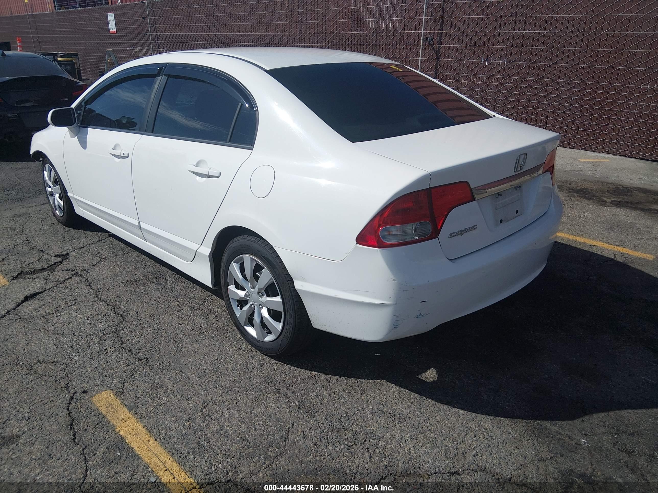 HONDA CIVIC image 3