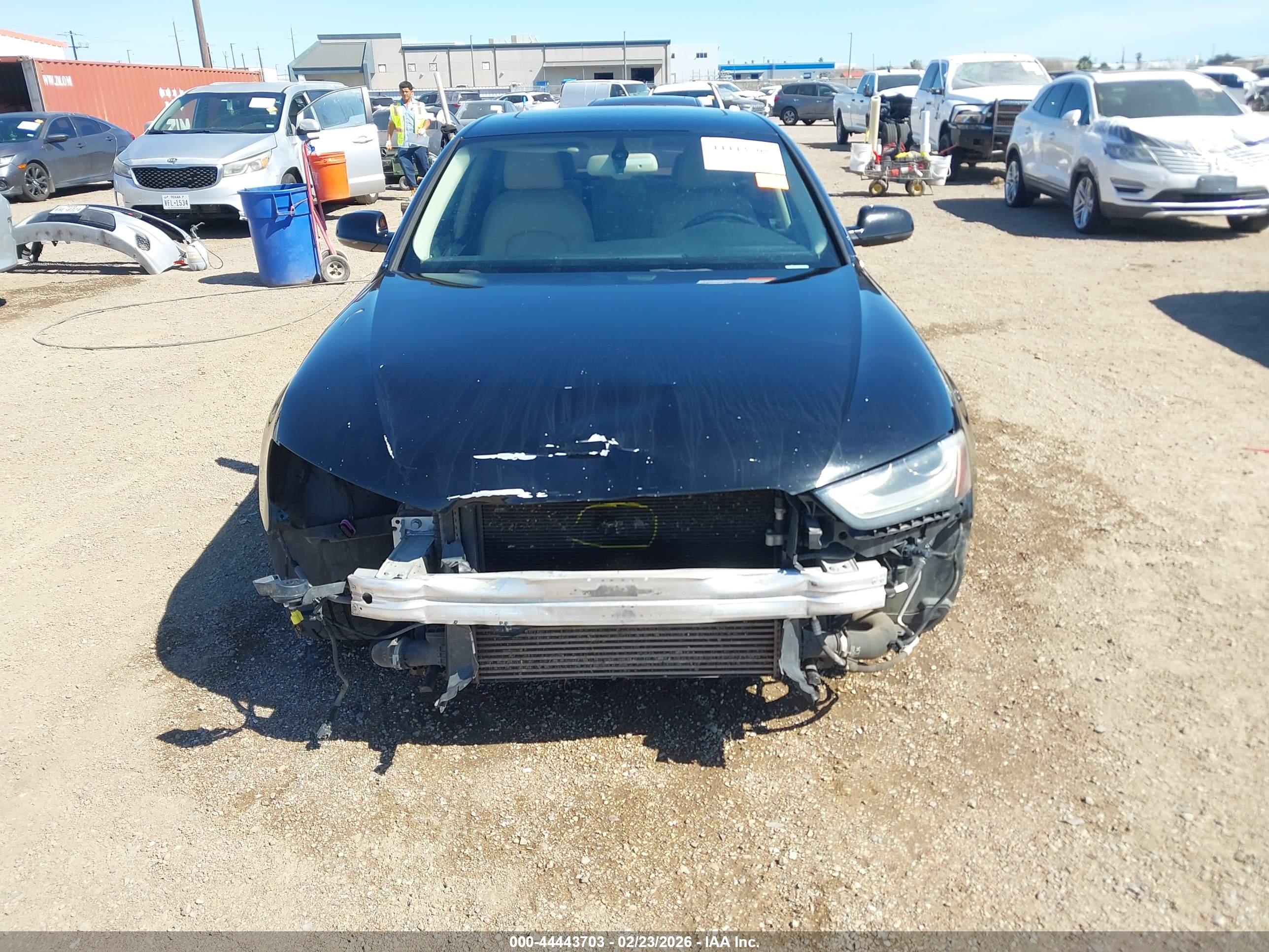 AUDI A4 image 6