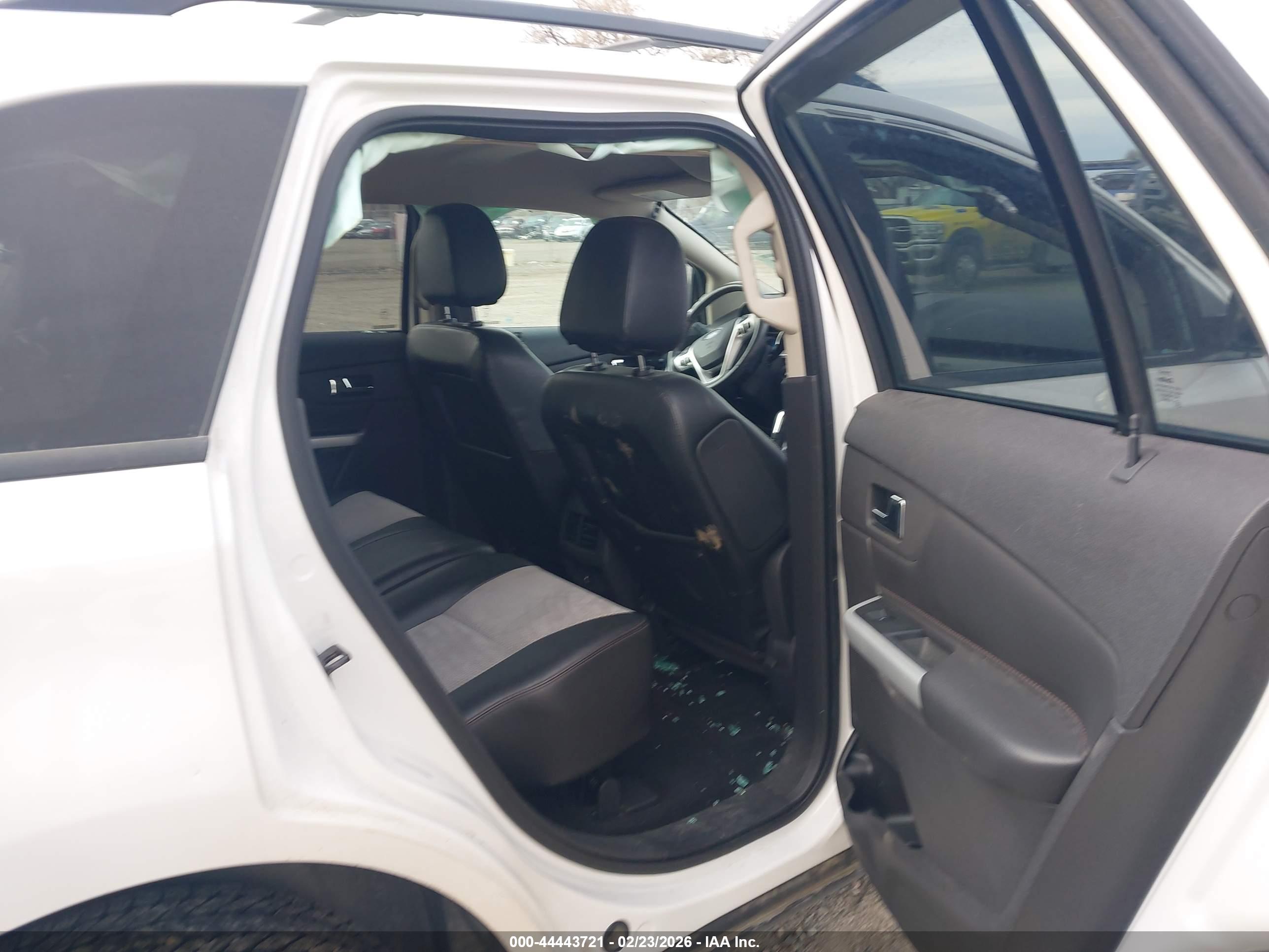 FORD EDGE image 8