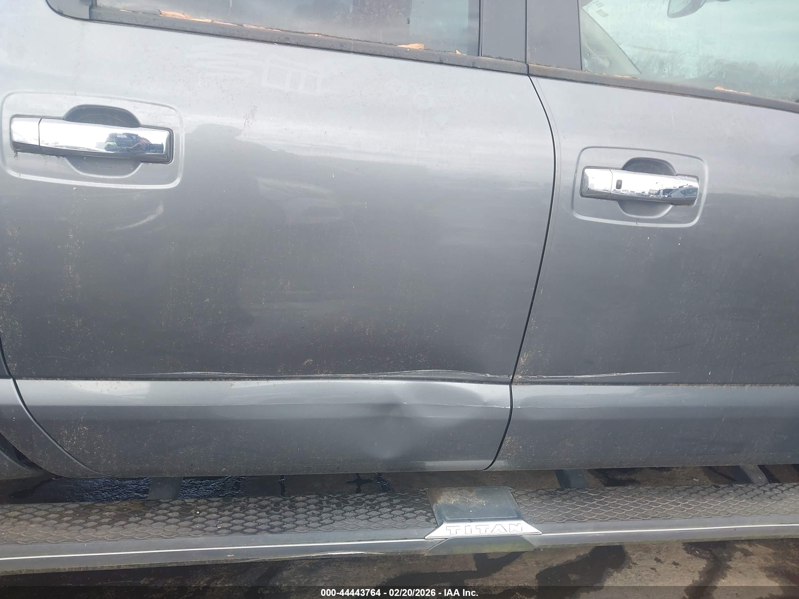 NISSAN TITAN image 6