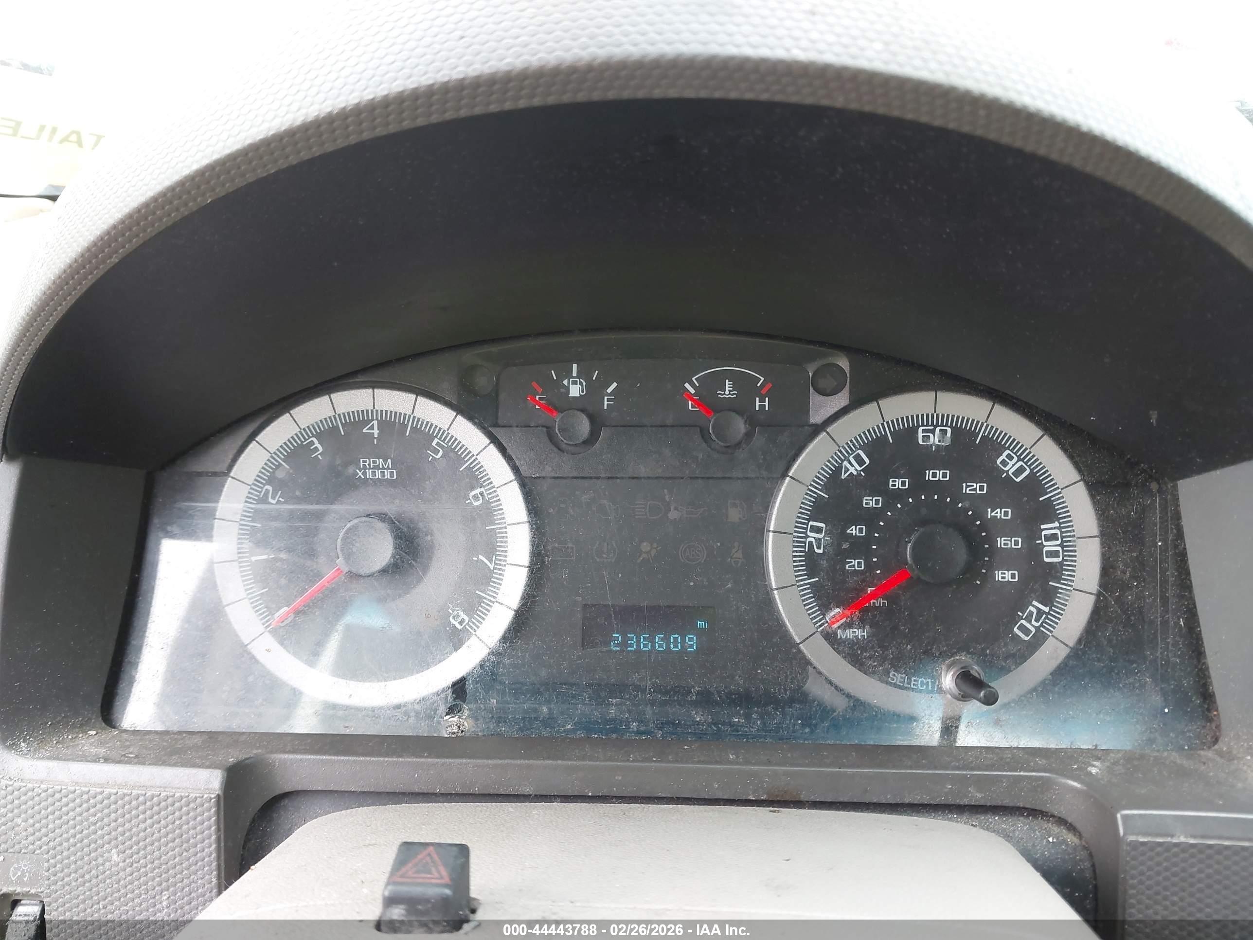 FORD ESCAPE image 7