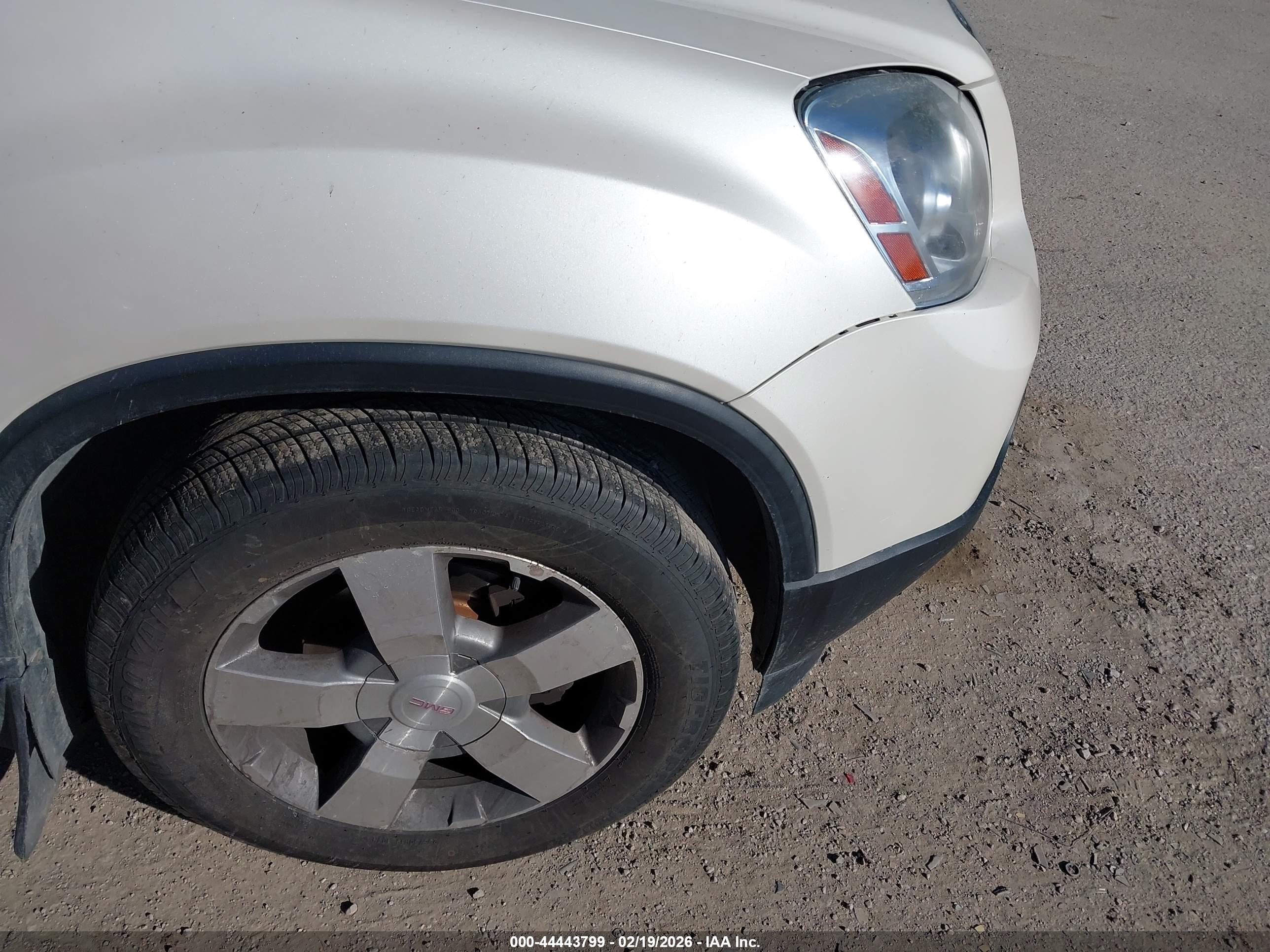 GMC ACADIA image 6