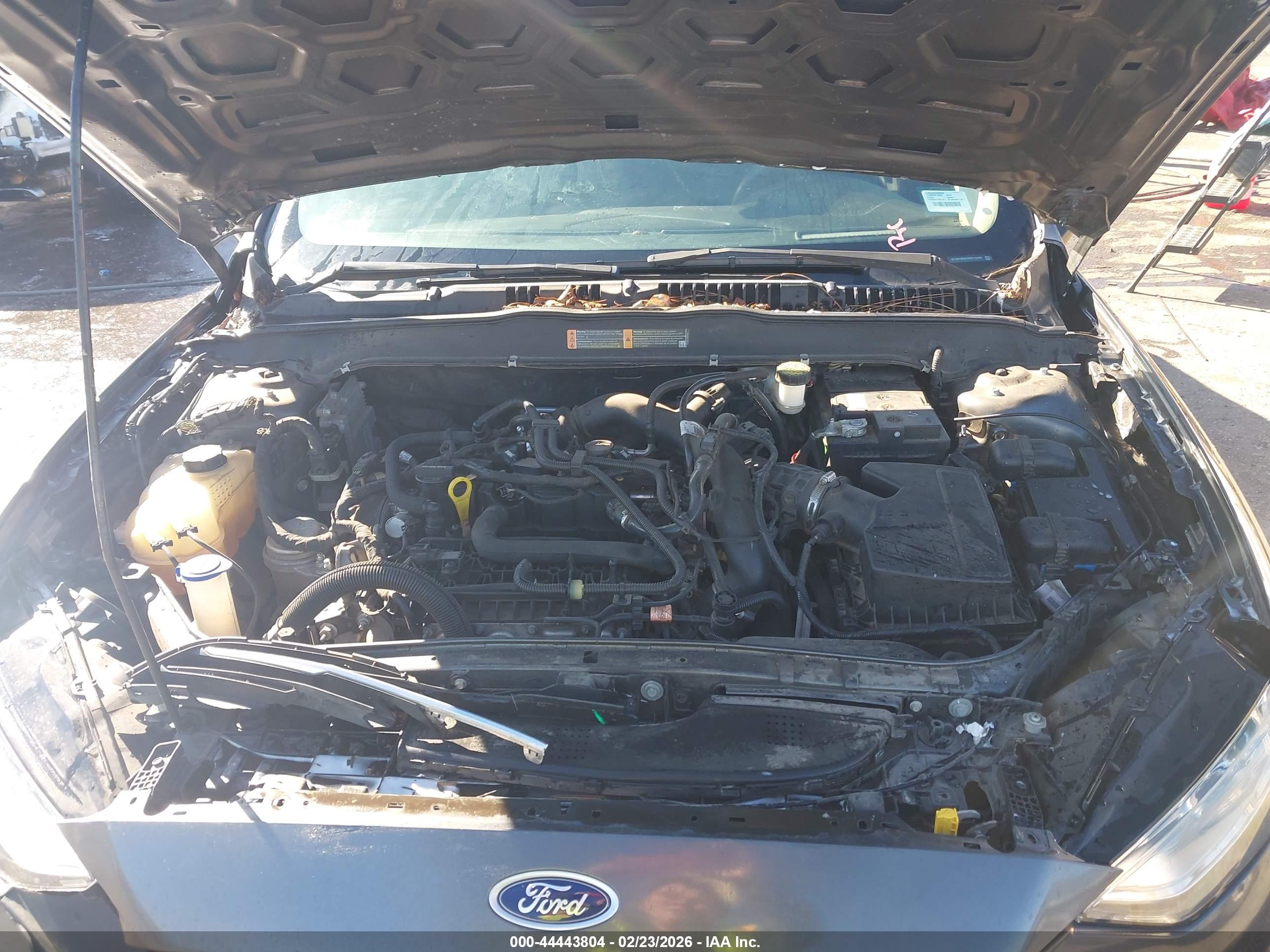 FORD FUSION image 10