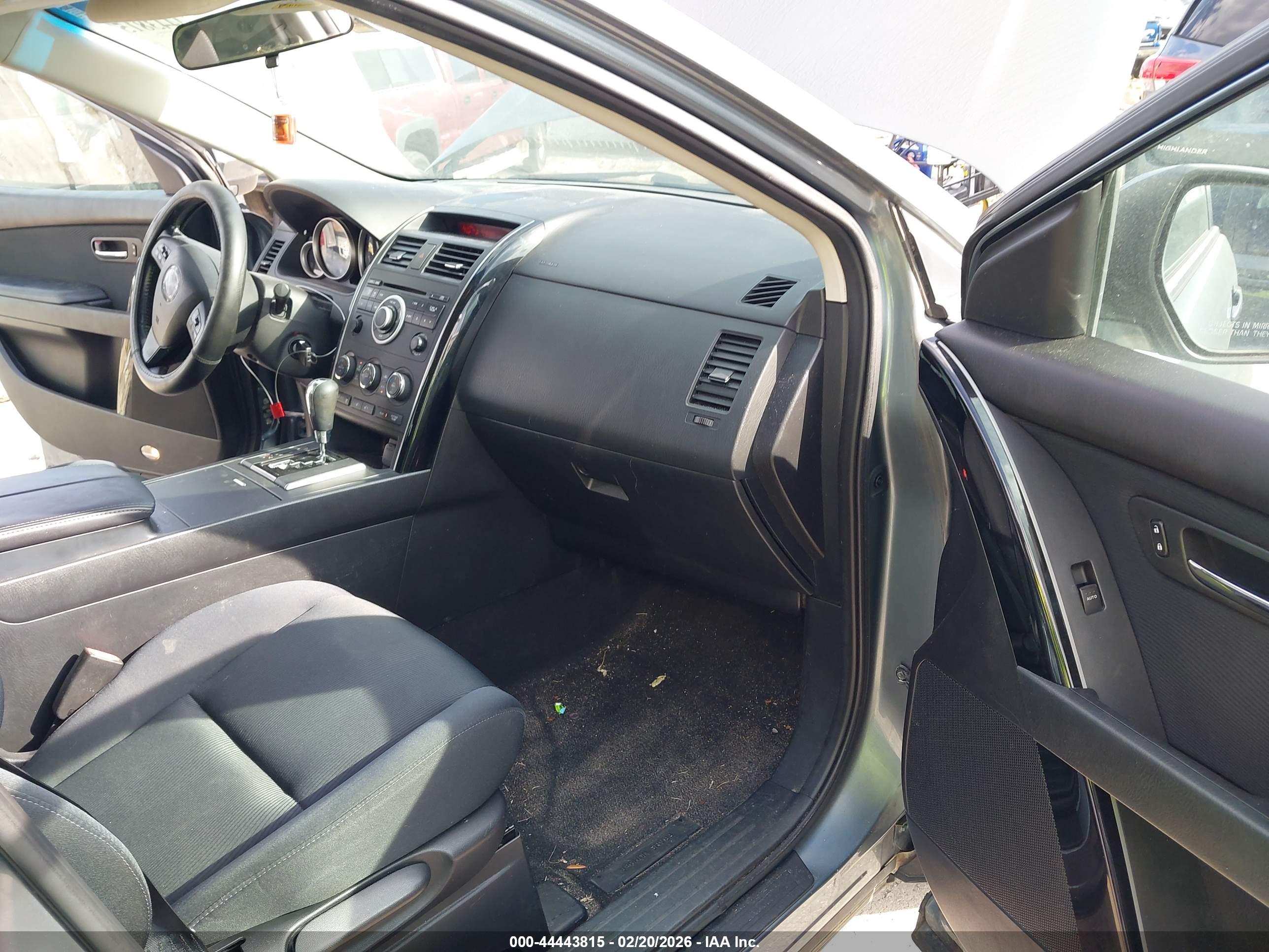 MAZDA CX-9 image 5